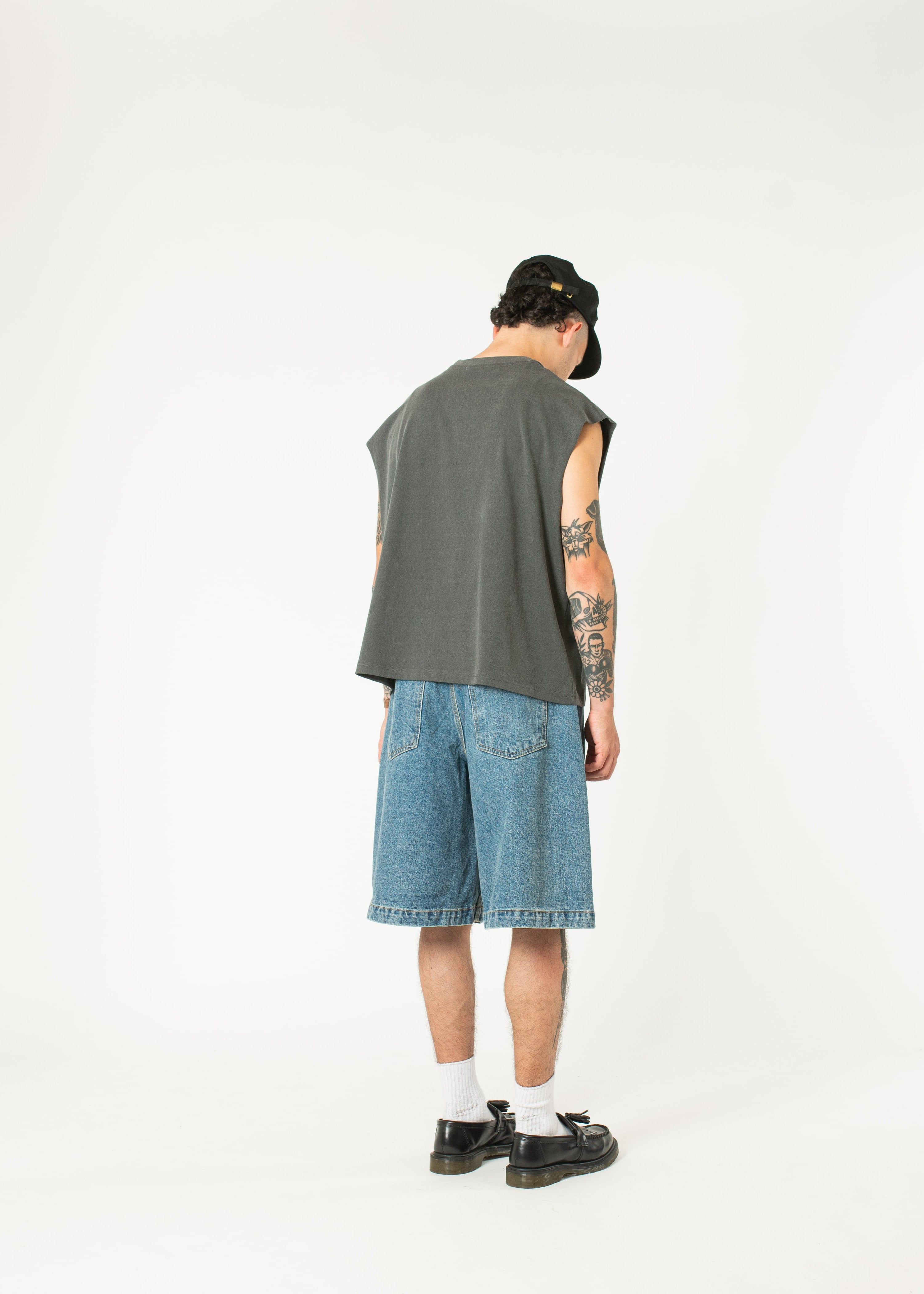 【YOURNUS】Shioko Track Bermuda Denim 0829609690001NEW_03_040.jpg?sw=600
