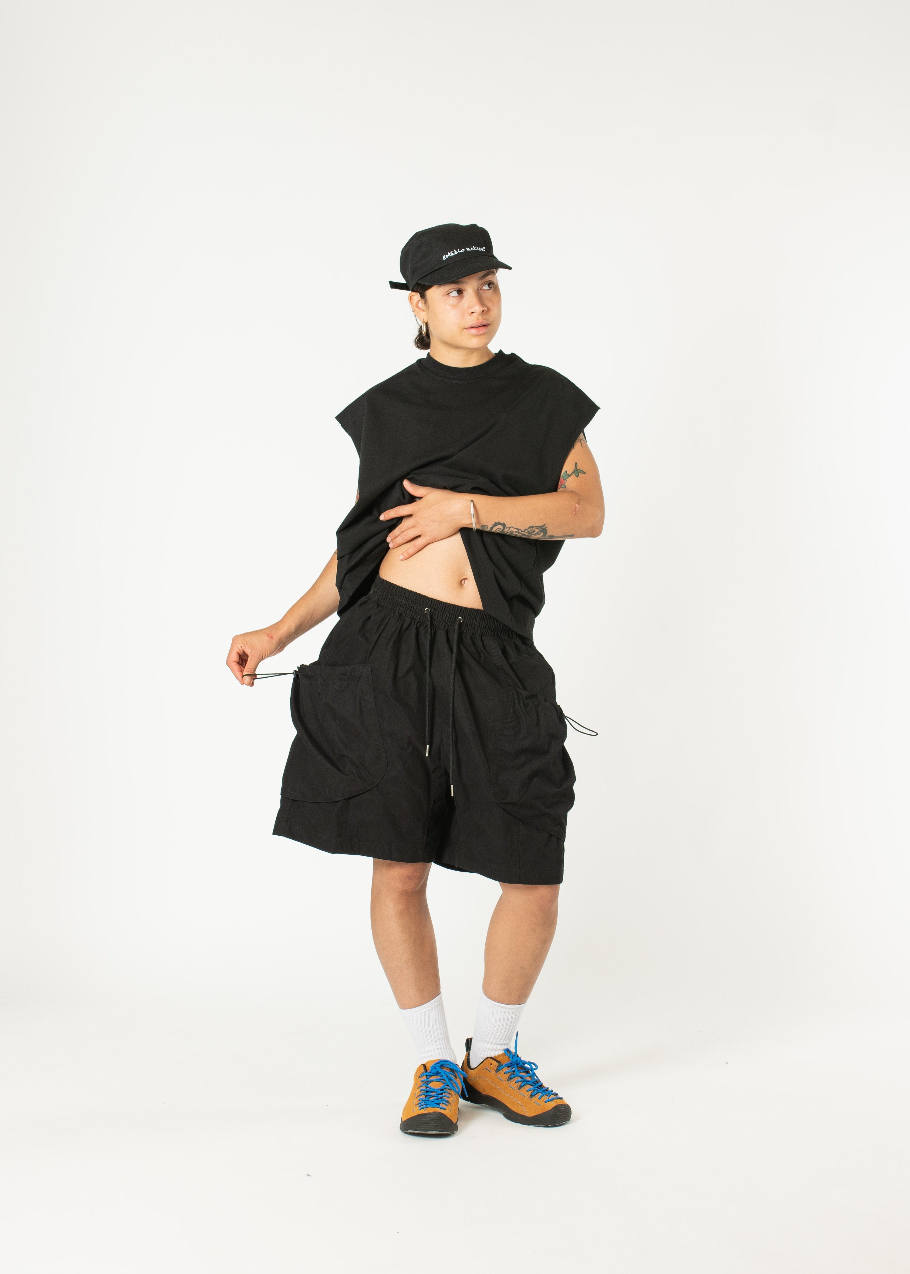Bungee Cargo Shorts – Estudio Niksen
