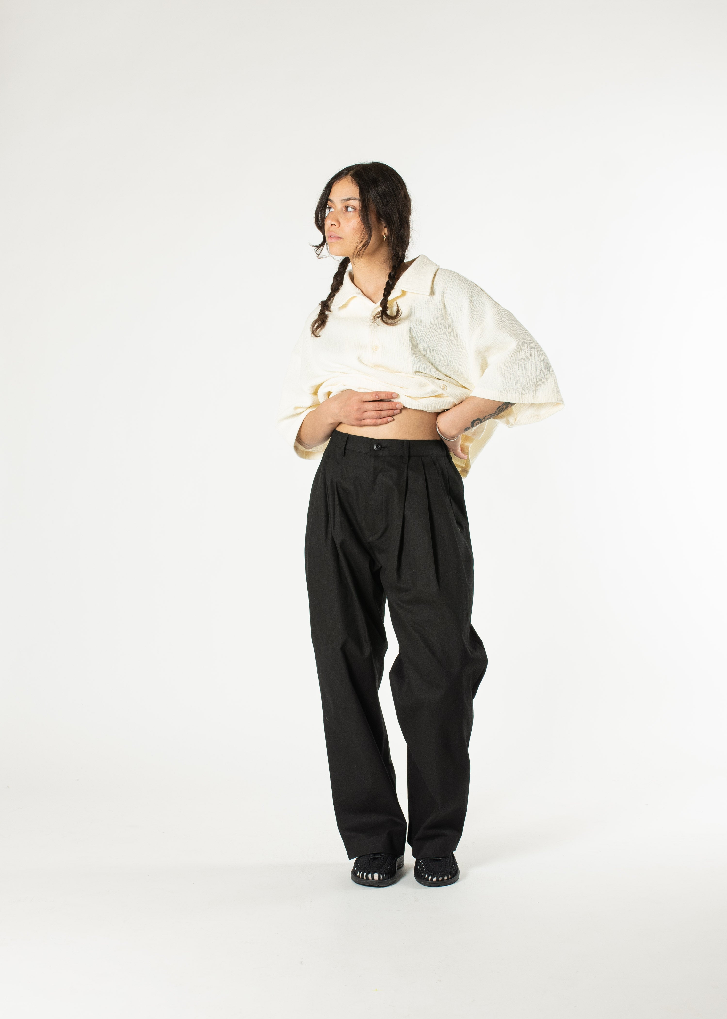 Pintuck Cotton Trousers – Estudio Niksen