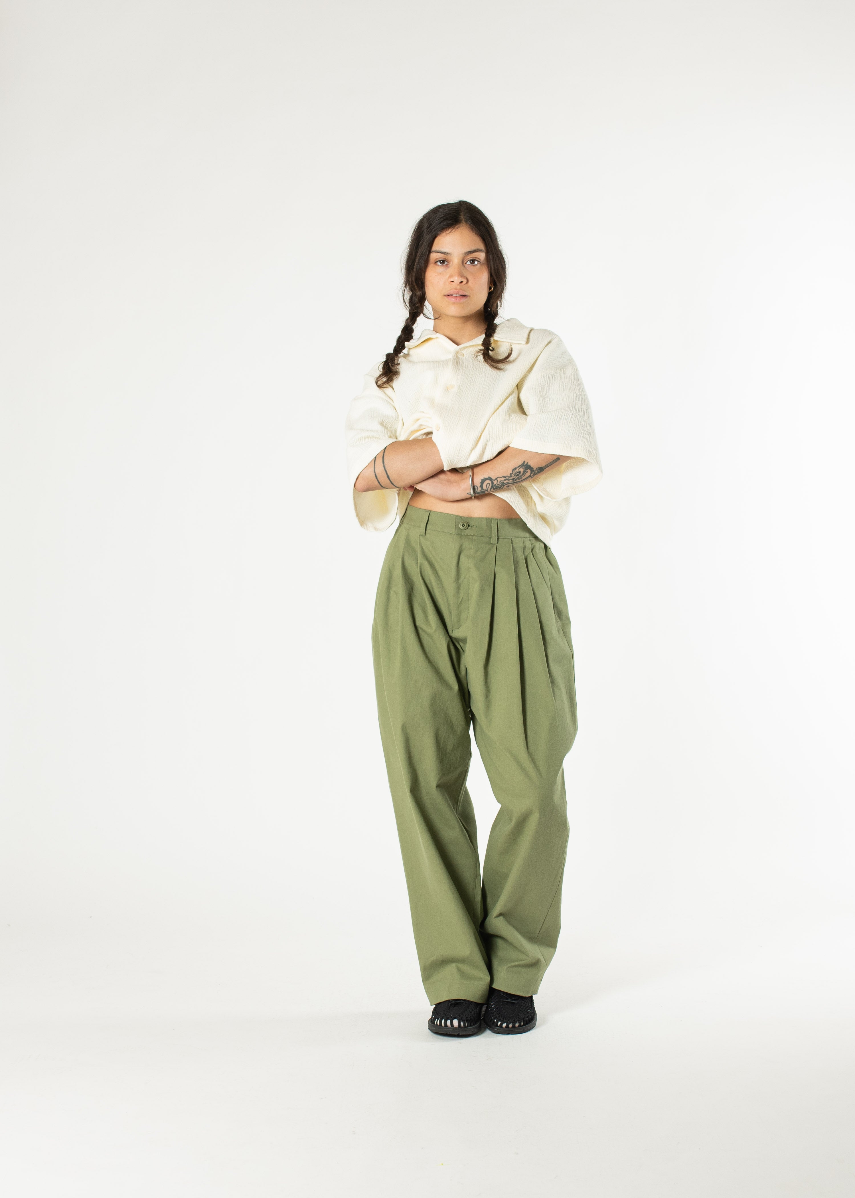 【SATIIIZ】Harkin Pintuck Curved Cotton Pants Pintuck Cotton Trousers – Estudio Niksen
