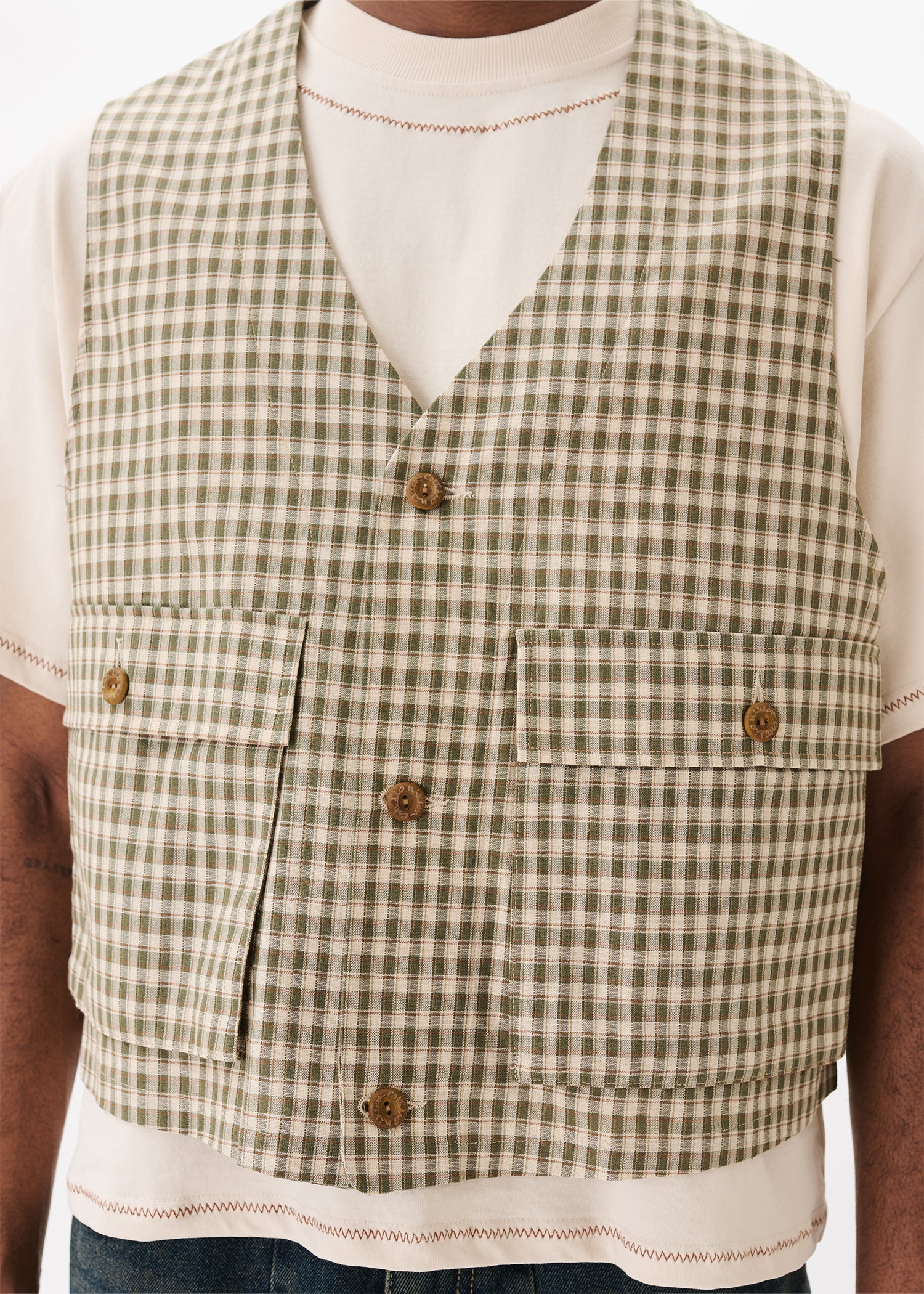 Light Pocket Vest – Estudio Niksen
