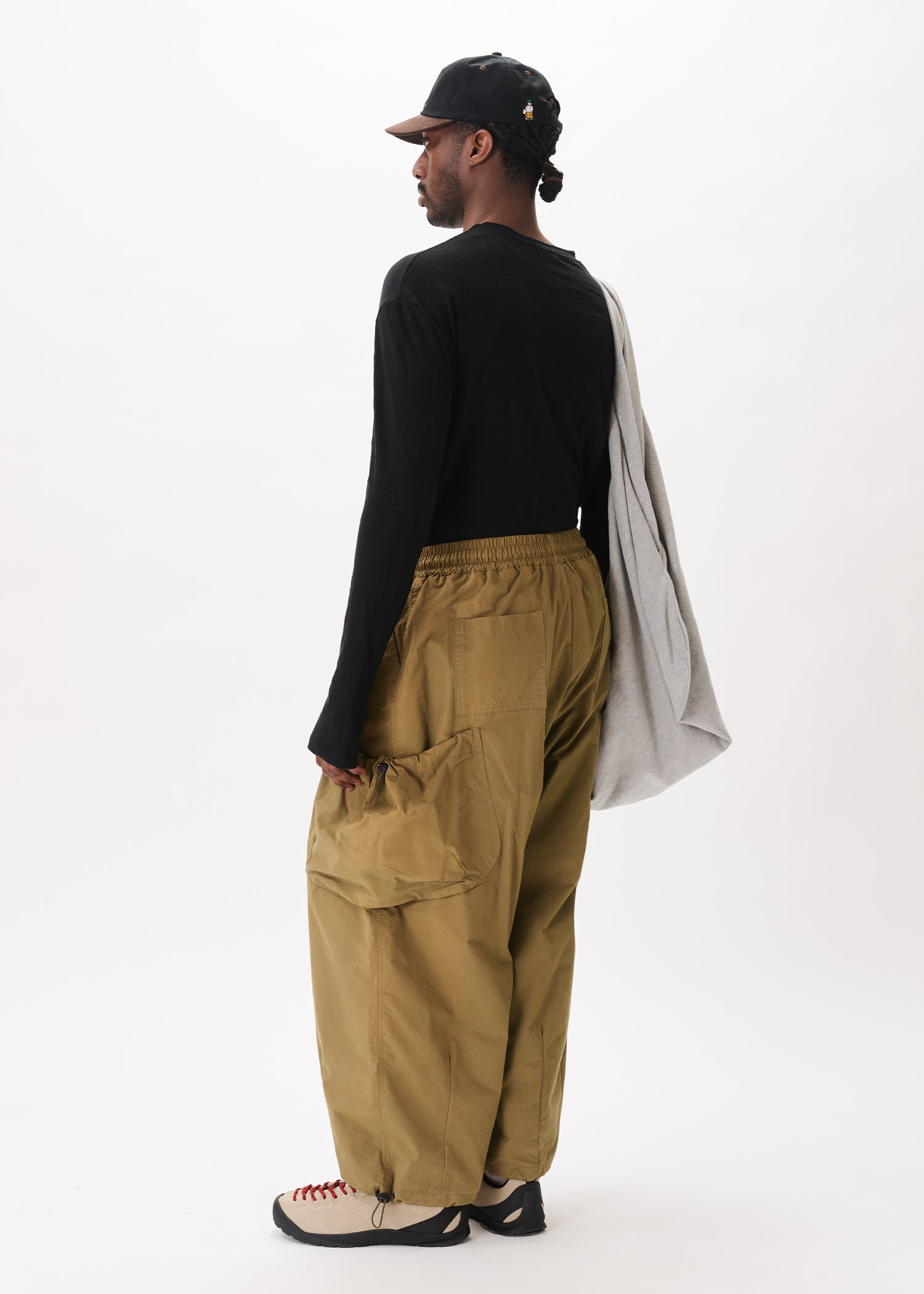 Niksen Fitted Top