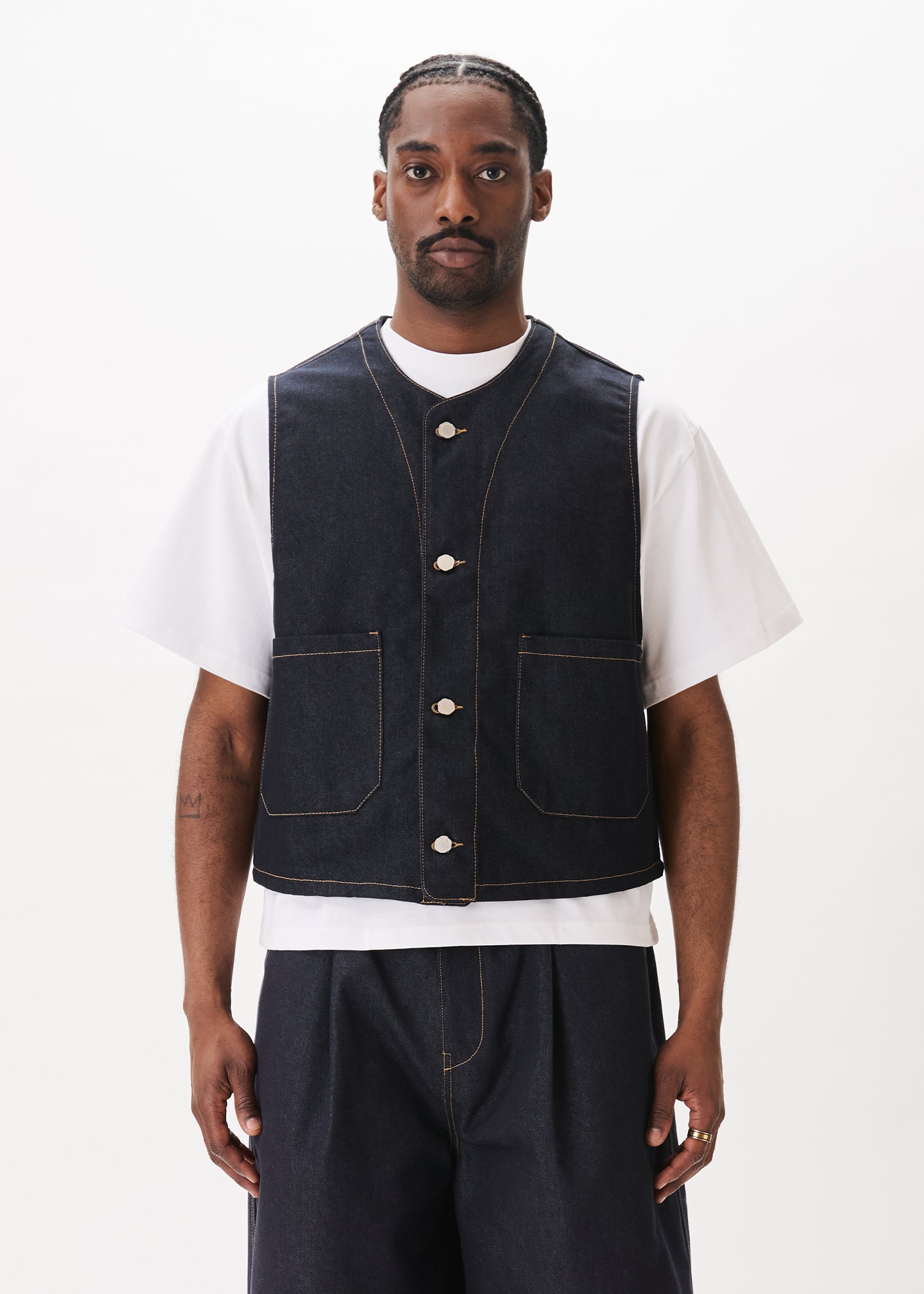 インカネーション 25SS DENIM PEAKED LAPEL VEST Raw Denim Wide Vest – Estudio Niksen