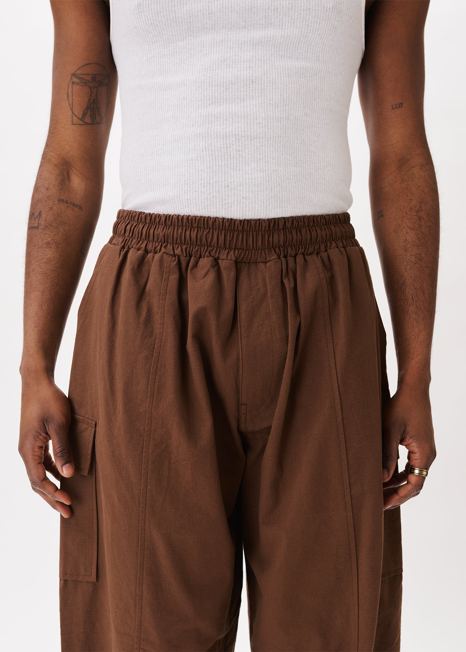 Ripstop Cargo Wide Pants – Estudio Niksen
