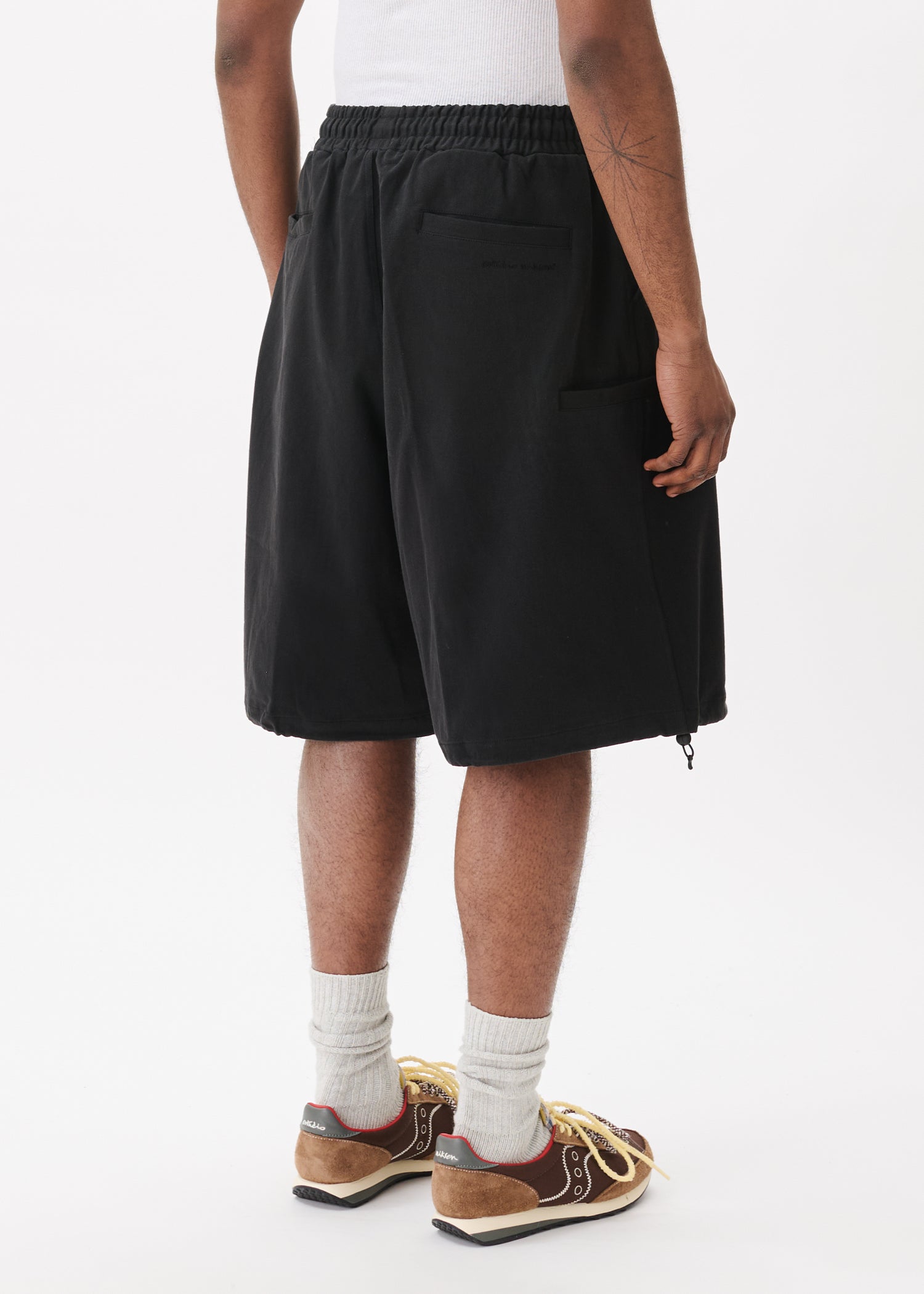 Short cargo bouffant fendu