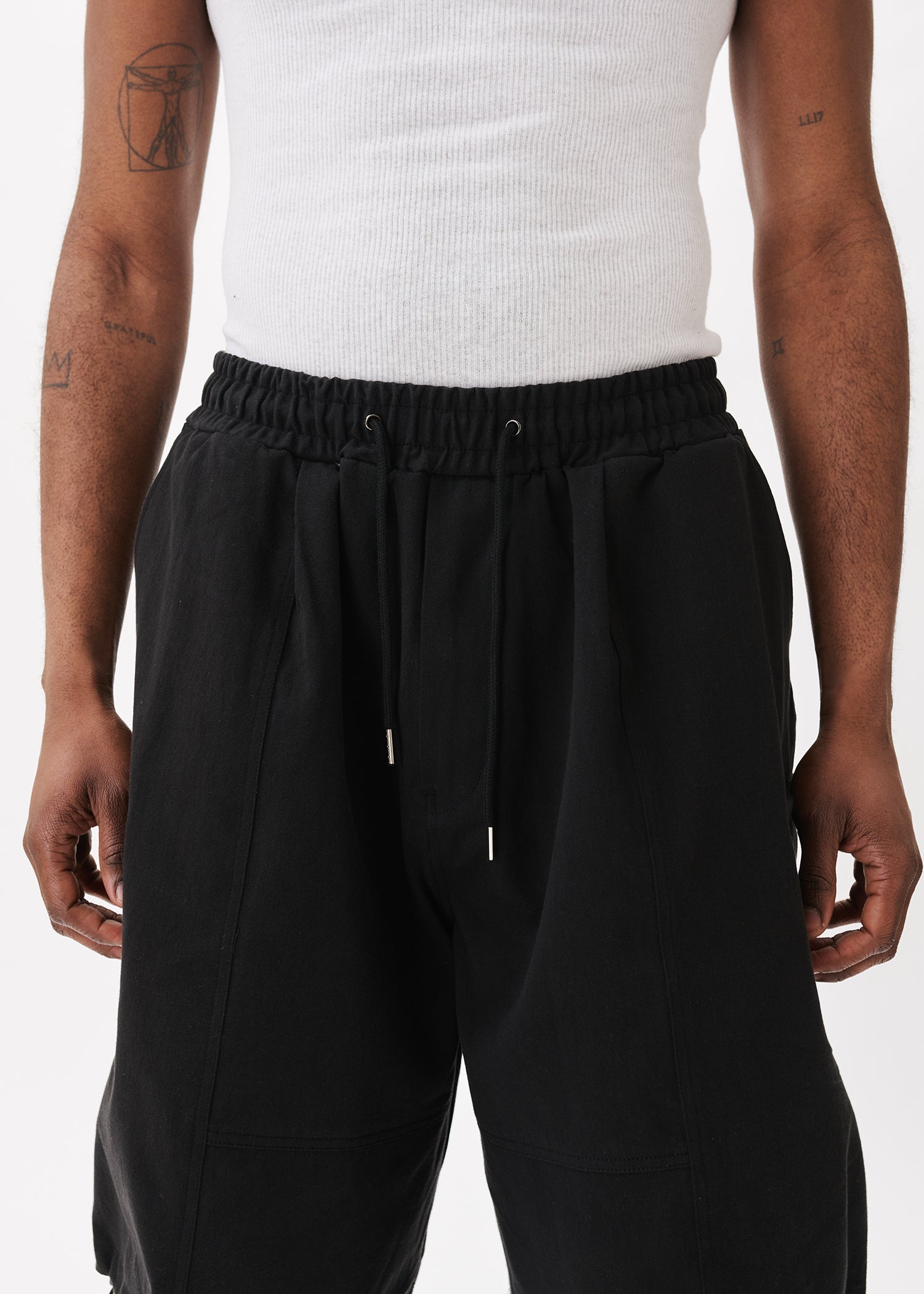 Short cargo bouffant fendu