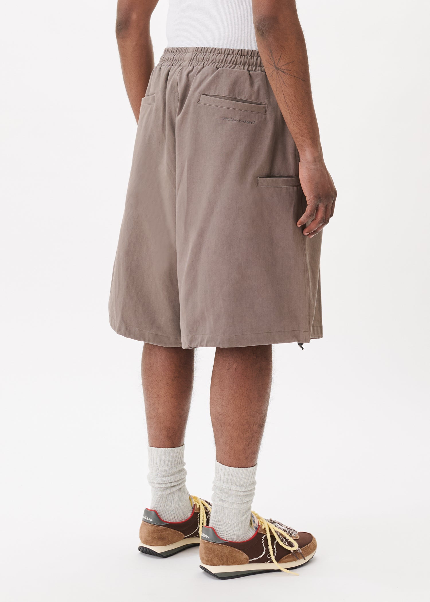 Shorts cargo ballon fendus