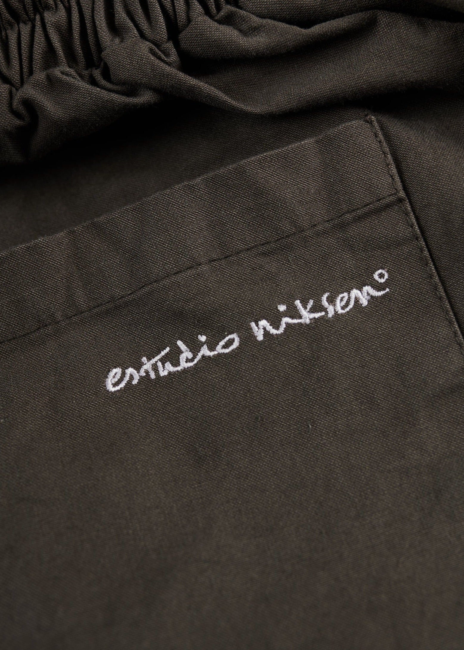 つ*こ様 M 送料込　BALLOON TECH PANTS wind and s Cargo String Balloon Pants – Estudio Niksen