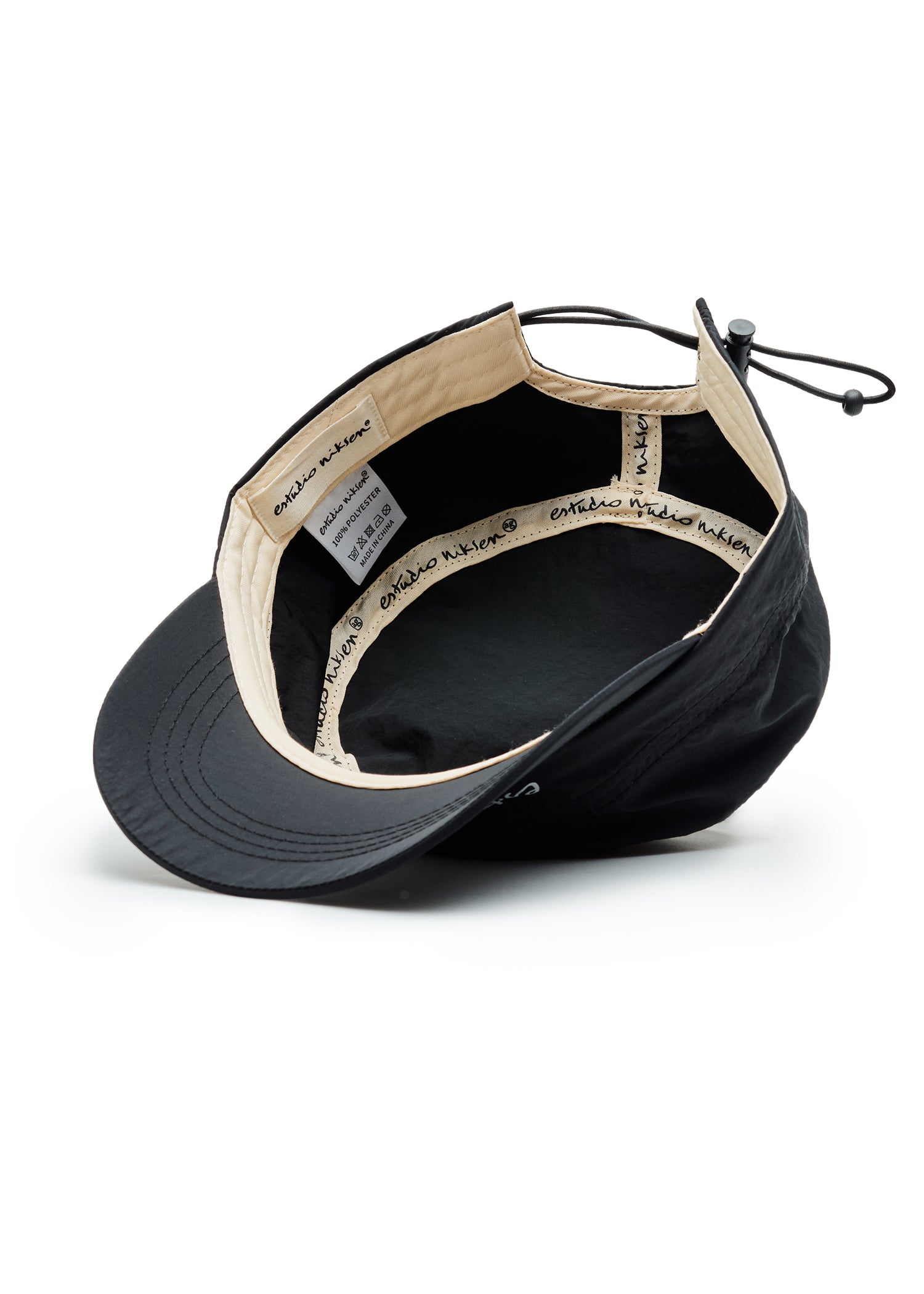 Casquette de marche Niksen (noire)