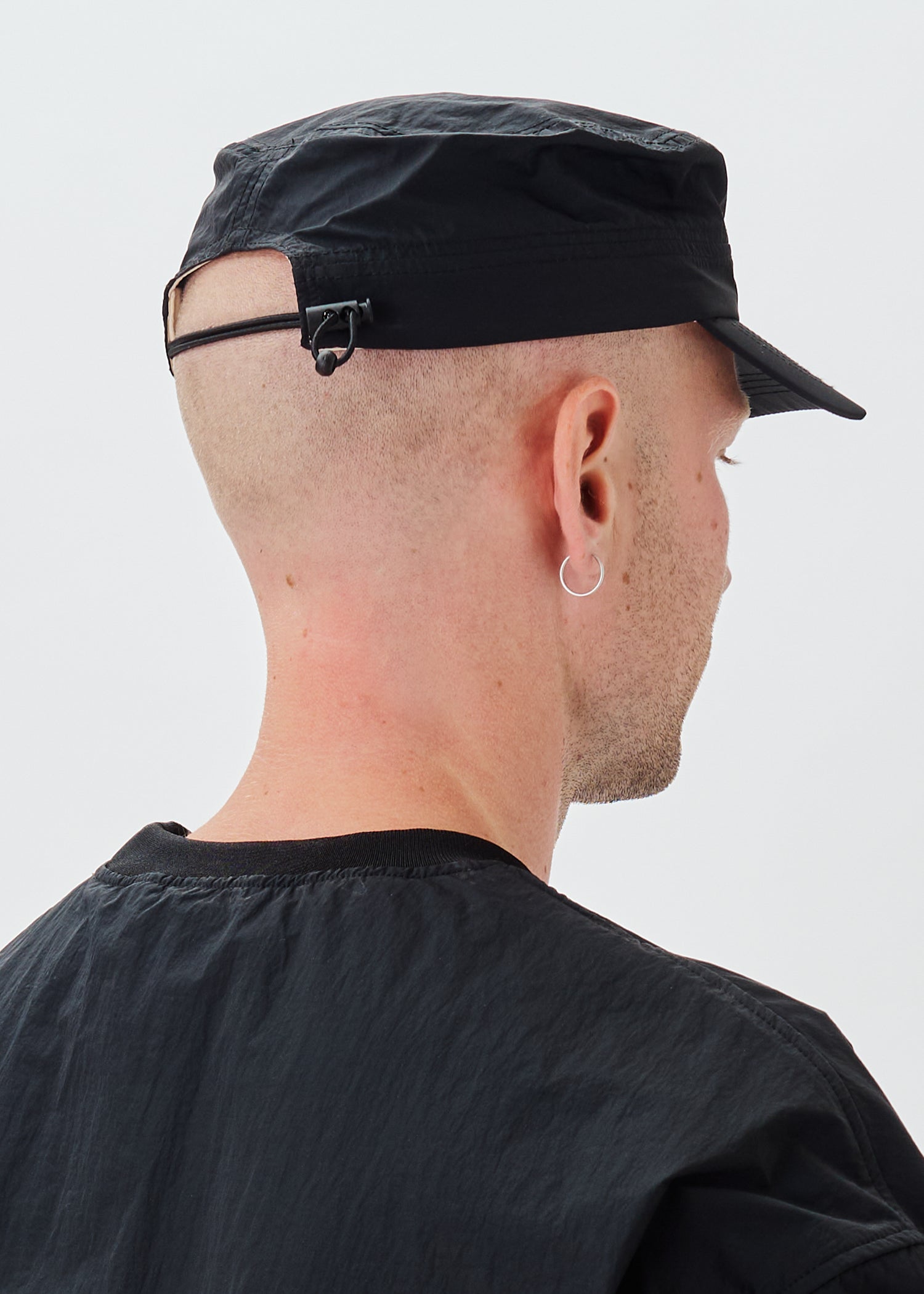 Casquette de marche Niksen (noire)