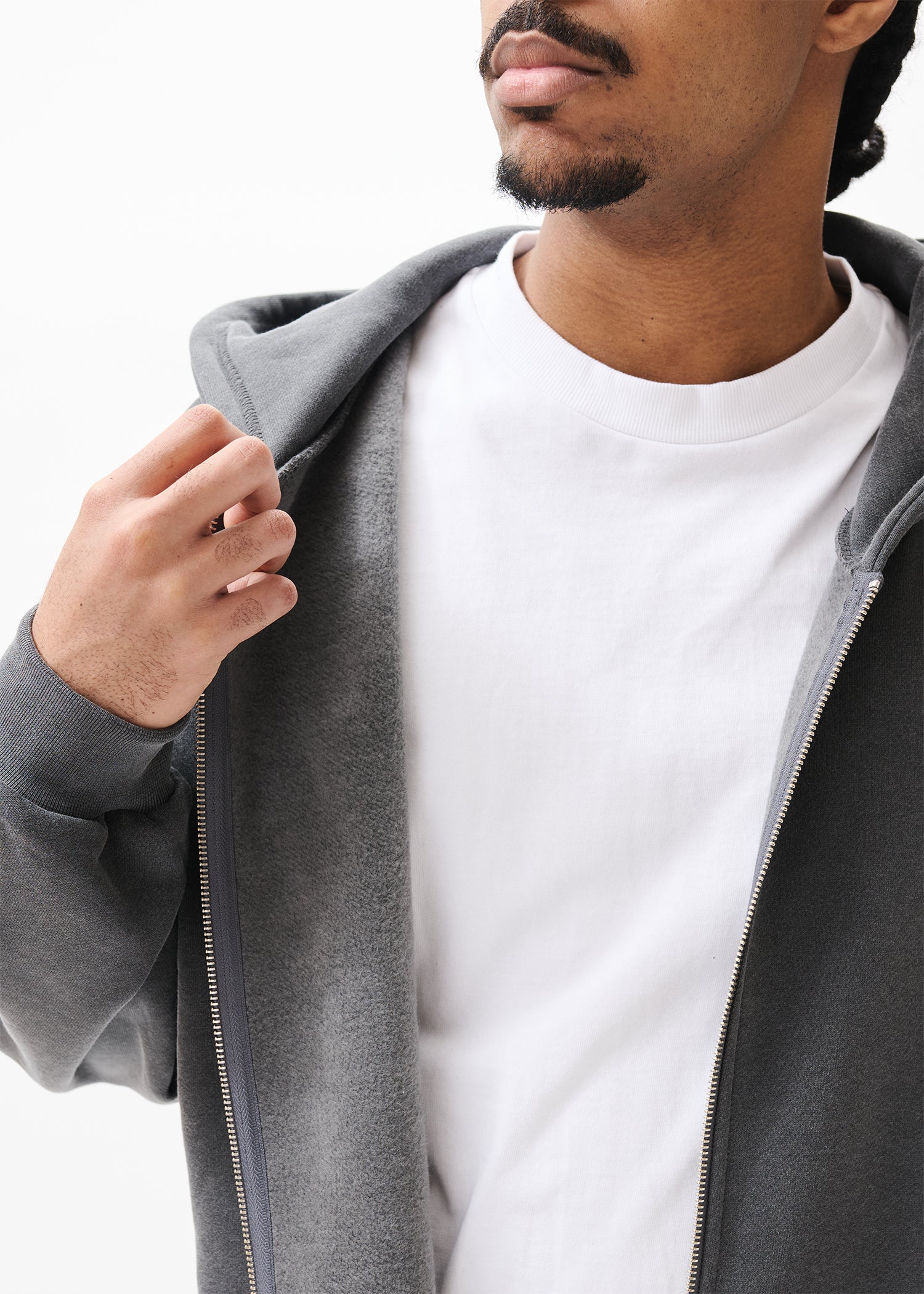 【slacker】 Heavy Knit Zip Hoodie かつきくん着用 slacker】 Heavy Knit Zip Hoodie かつきくん着用 - メルカリ