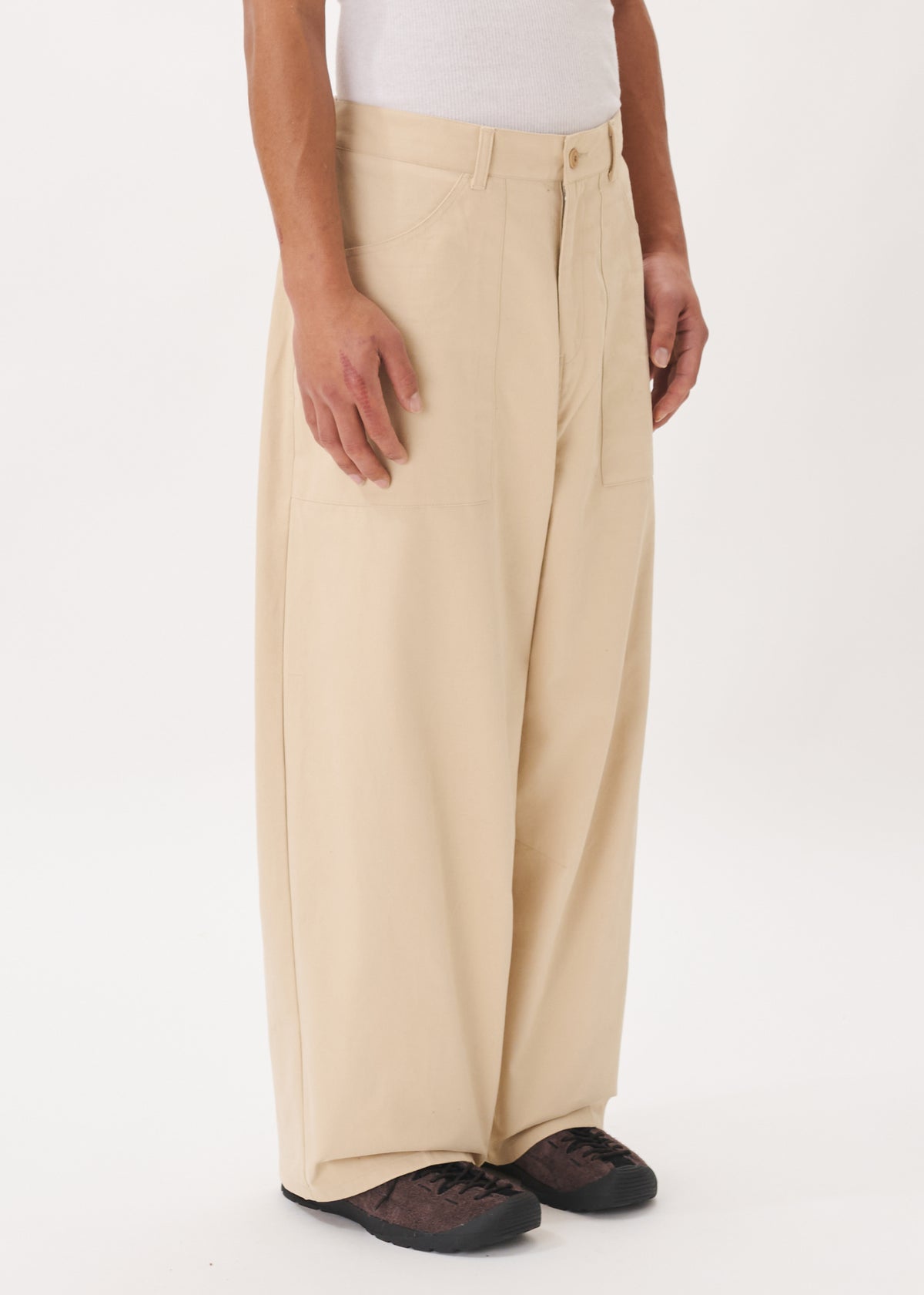 Pantalon ballon à poches plaquées