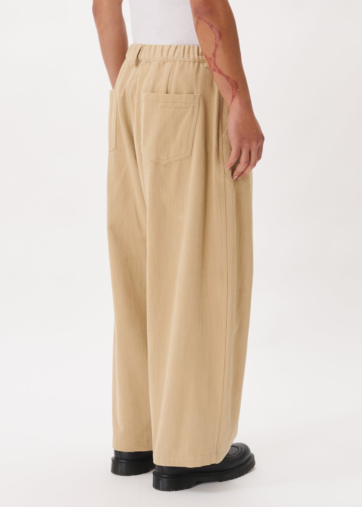 Pantalon ballon à plis