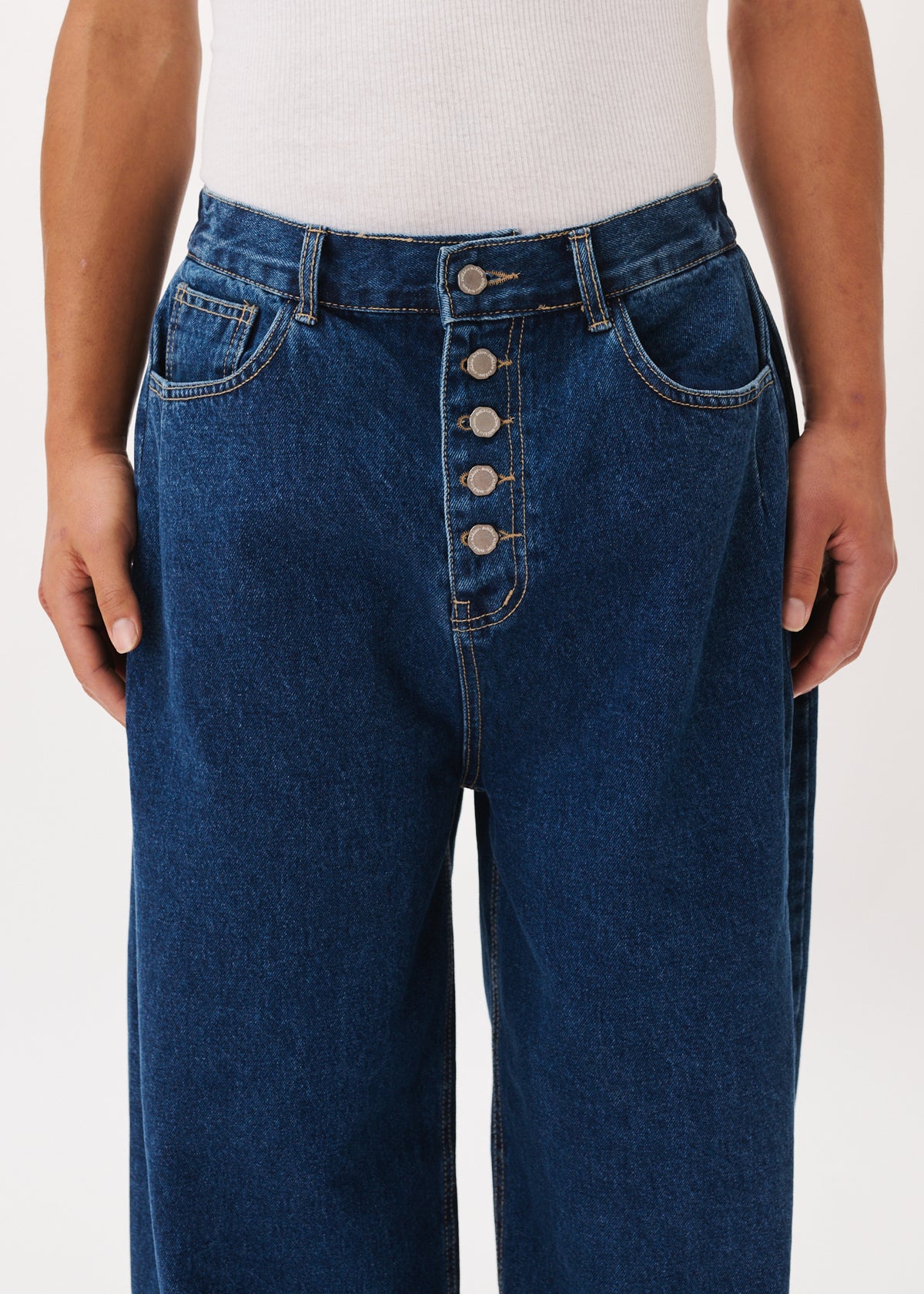 Side-Pleat Big Jeans