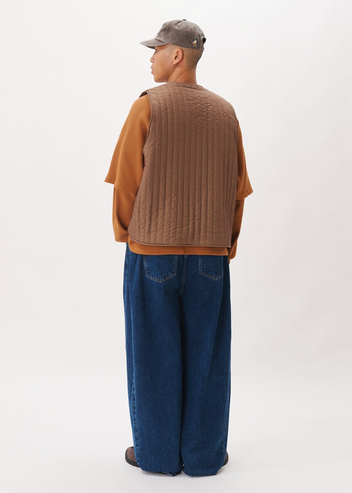 Side-Pleat Big Jeans