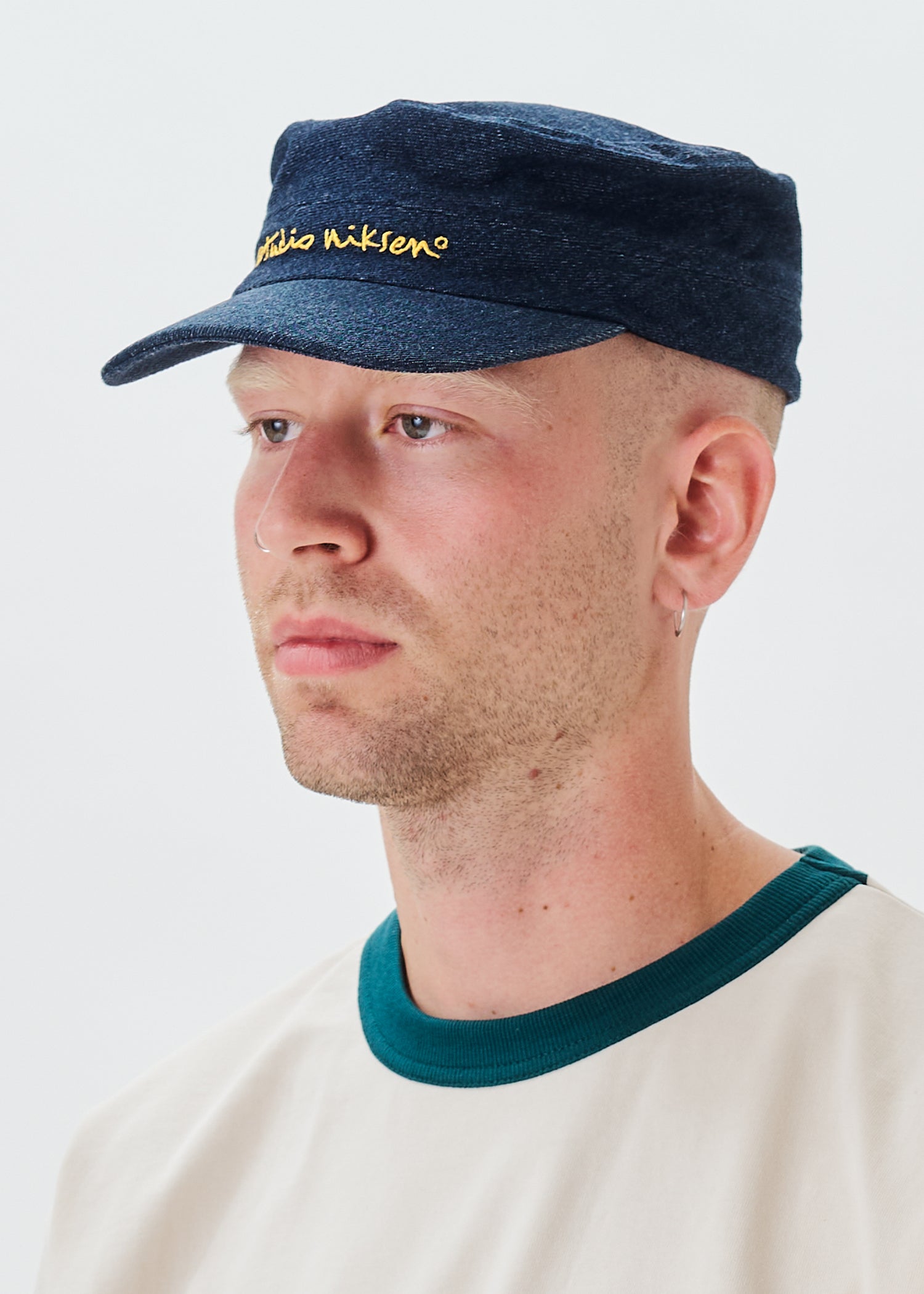 Casquette militaire en denim brut