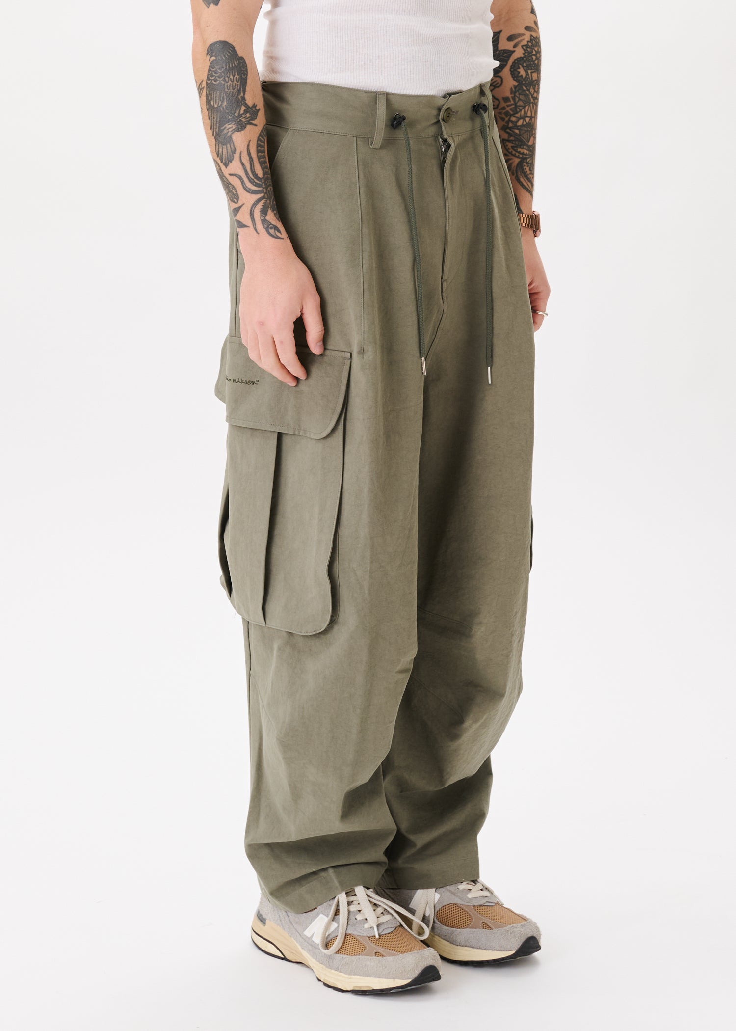 Big-pocket Cargo Pants – Estudio Niksen