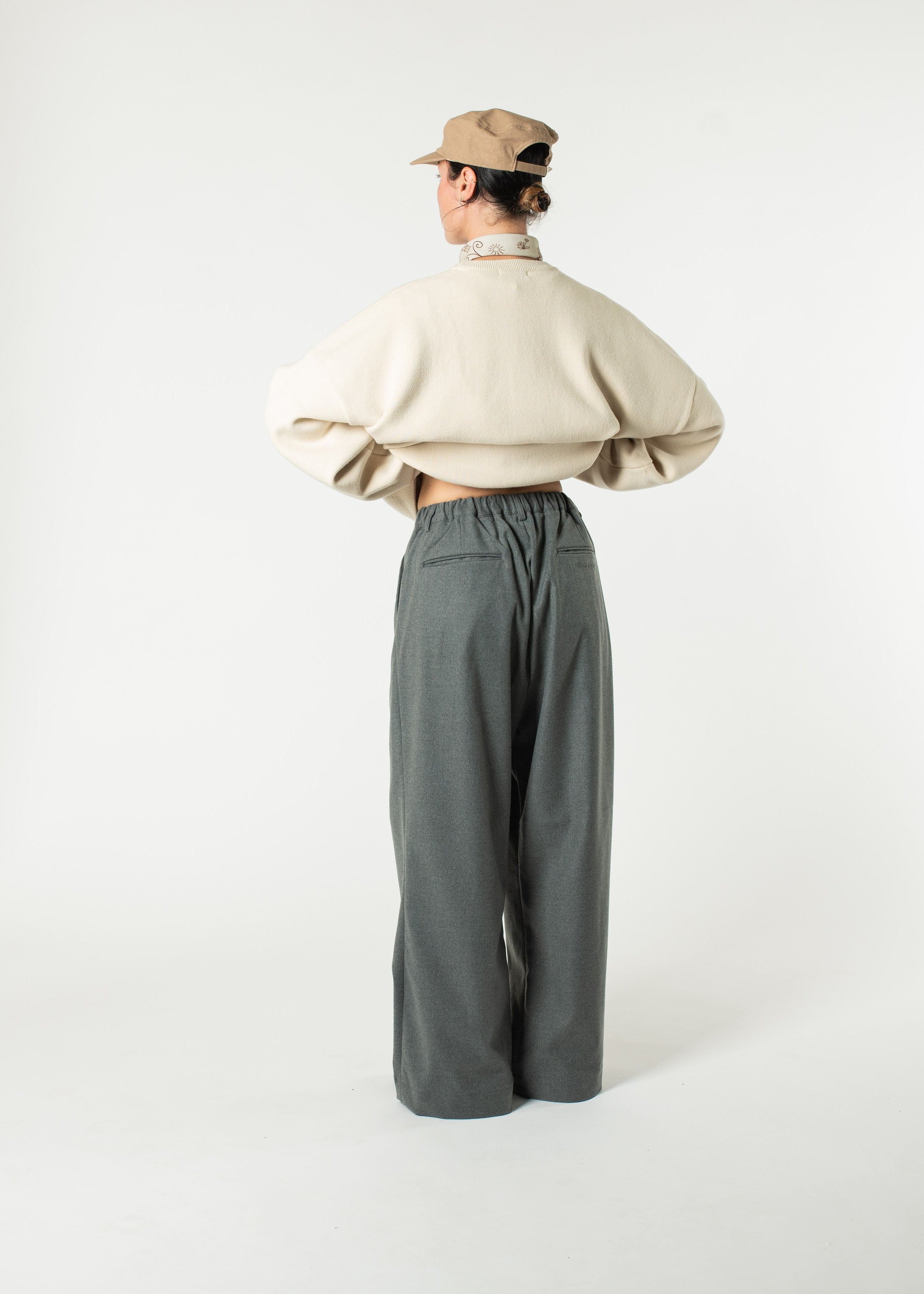 Pintuck Maxi Trousers – Estudio Niksen