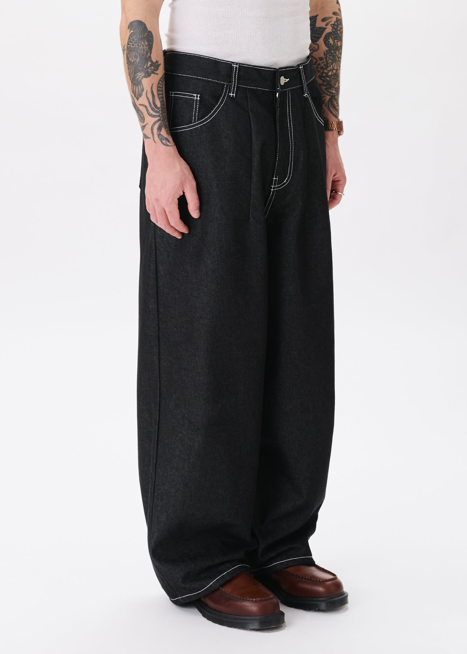 Jeans ballon en denim brut