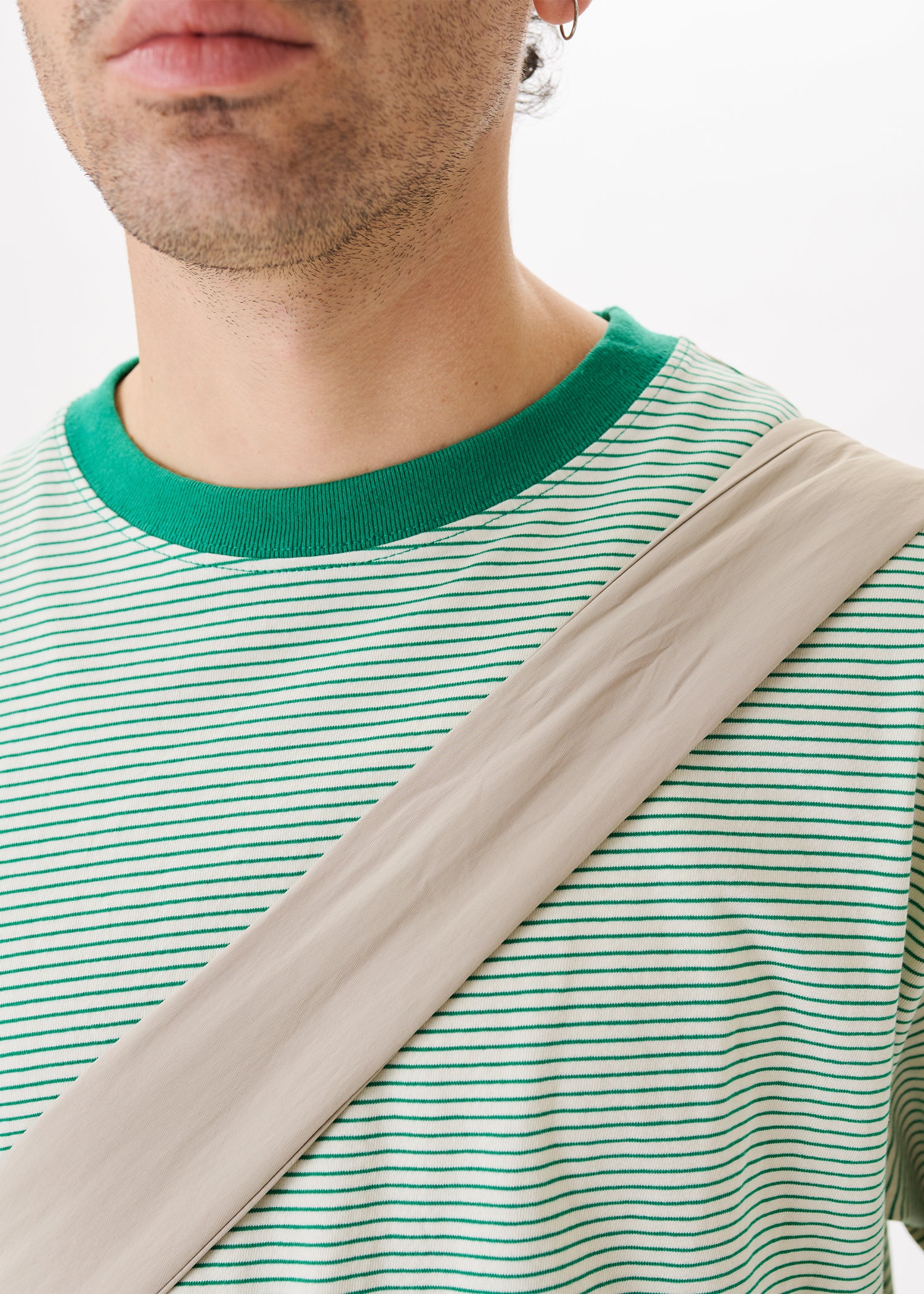 Signature Cropped Tee – Estudio Niksen