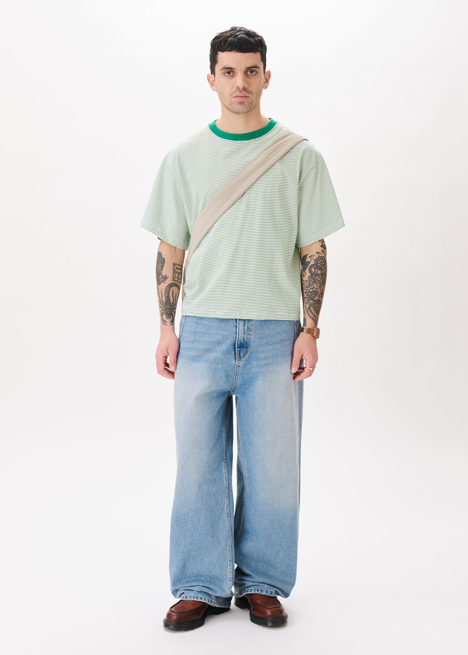 Signature Cropped Tee – Estudio Niksen