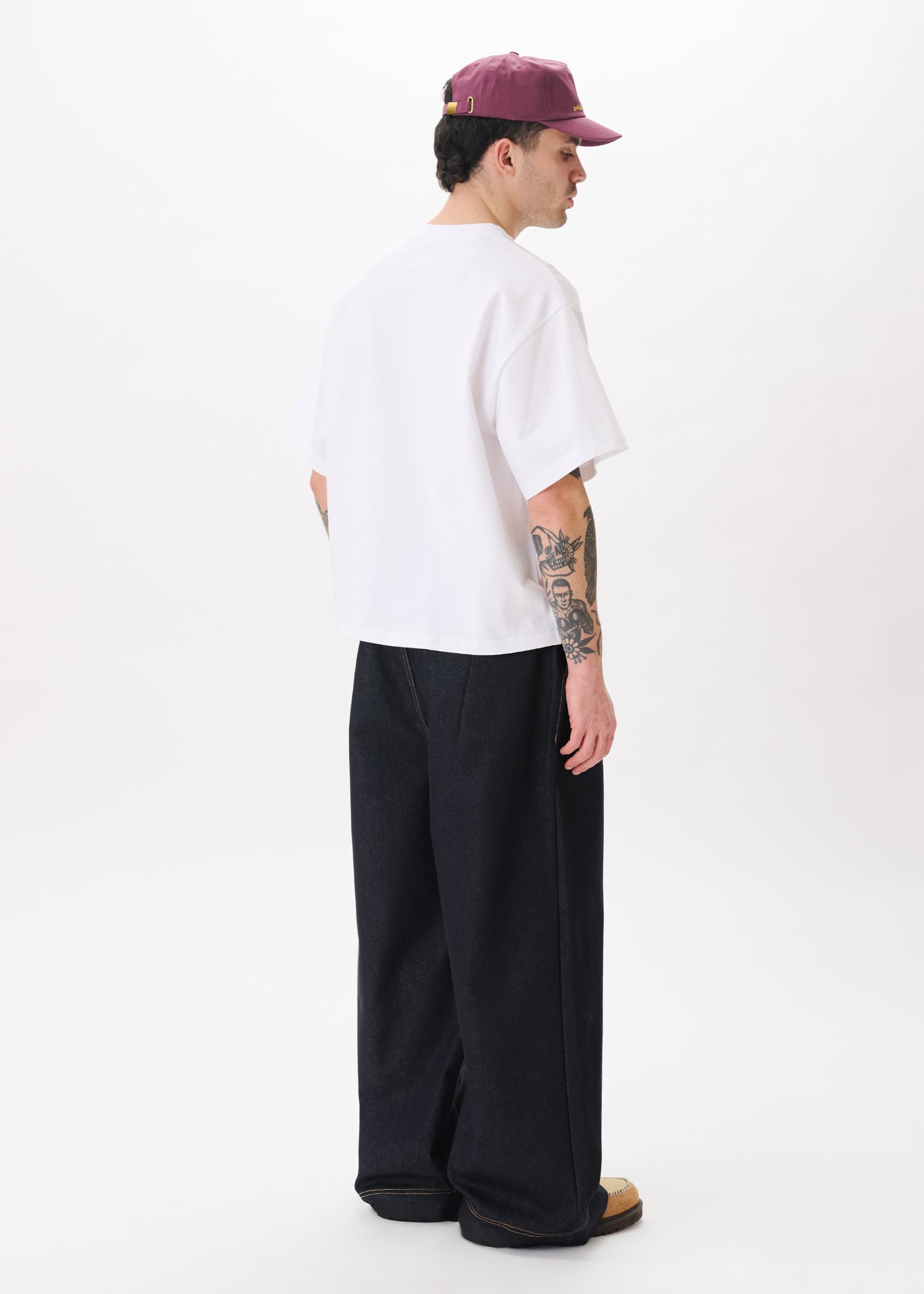 Signature Cropped Tee – Estudio Niksen
