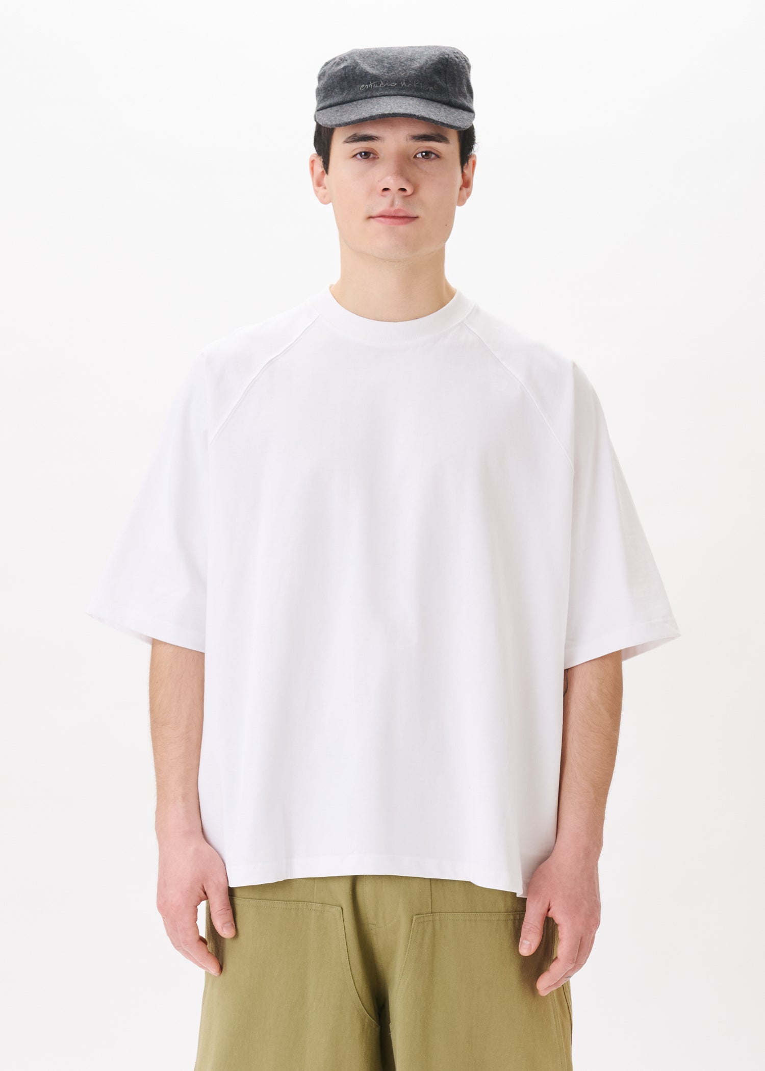 Raglan Big Tee – Estudio Niksen