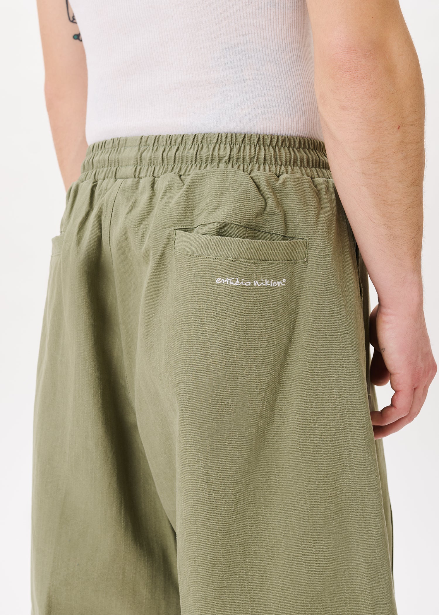 Stopper Balloon Bermudas – Estudio Niksen