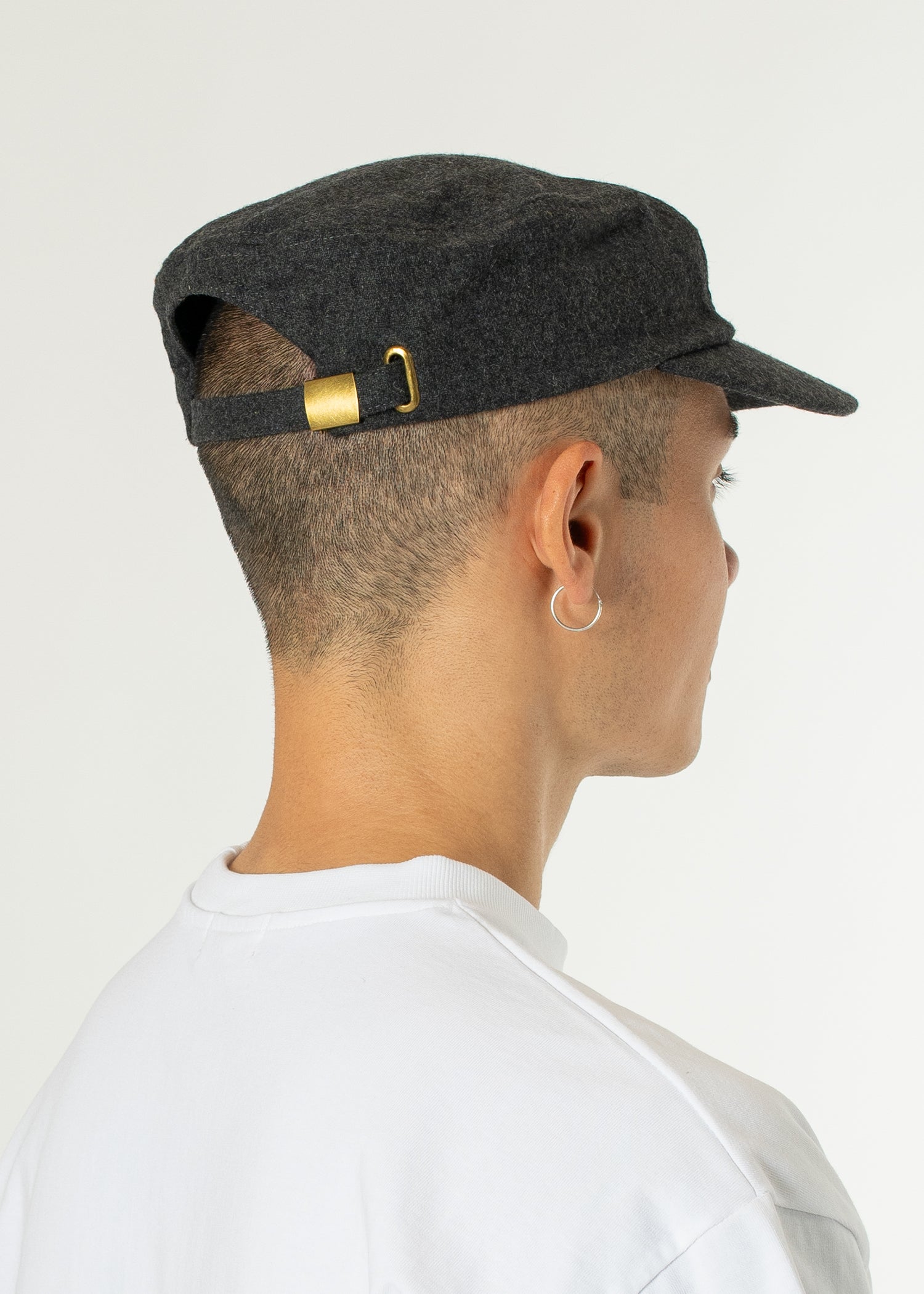 Casquette militaire en laine
