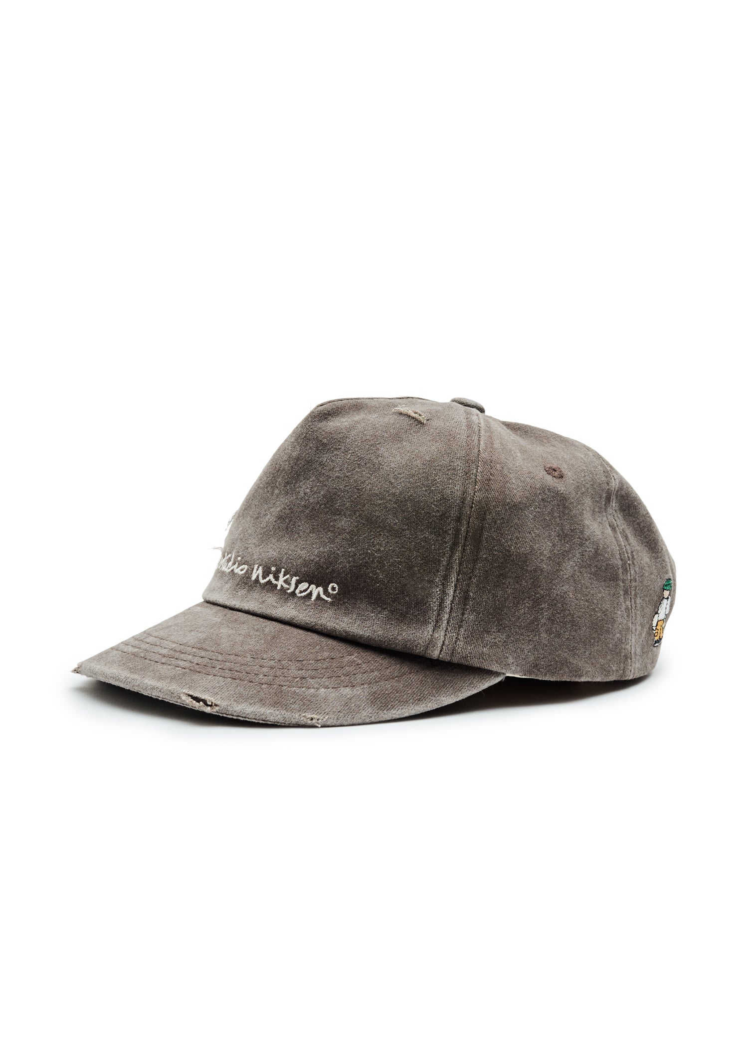Casquette usée distinctive