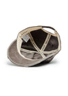 Casquette usée distinctive