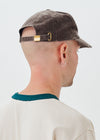 Casquette usée distinctive