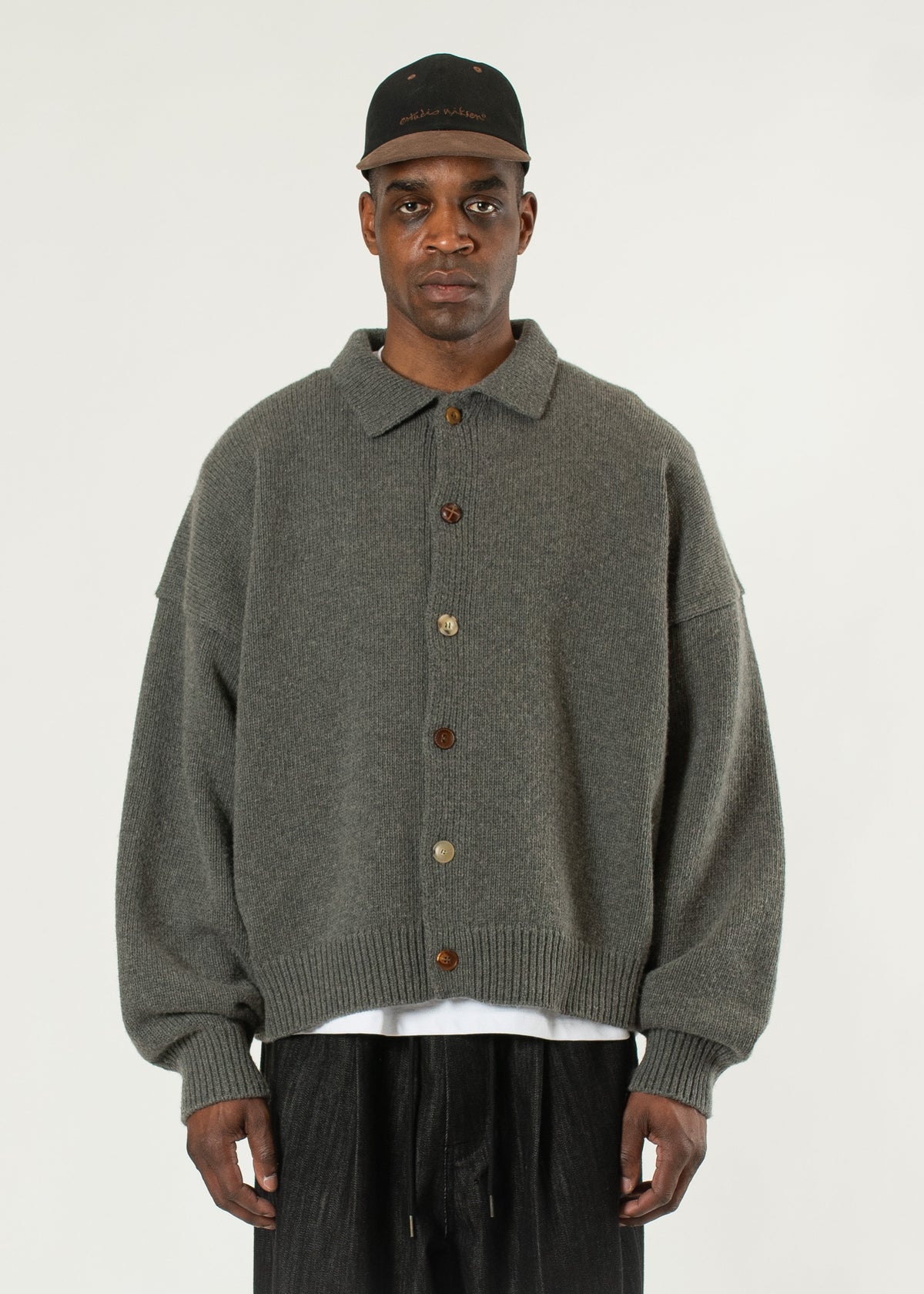 Mismatch Button Cardigan