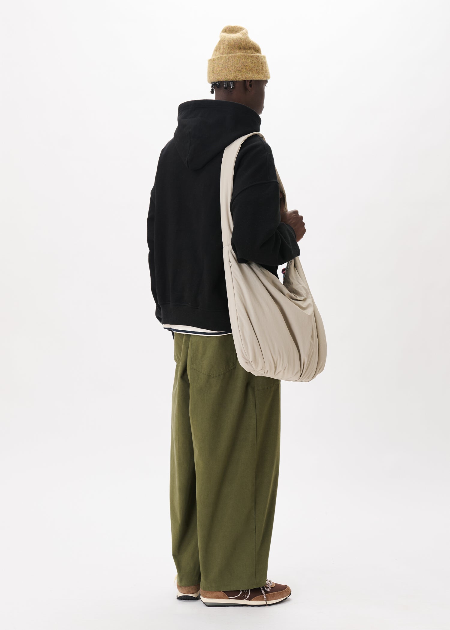 Signature Boxy Hoodie – Estudio Niksen