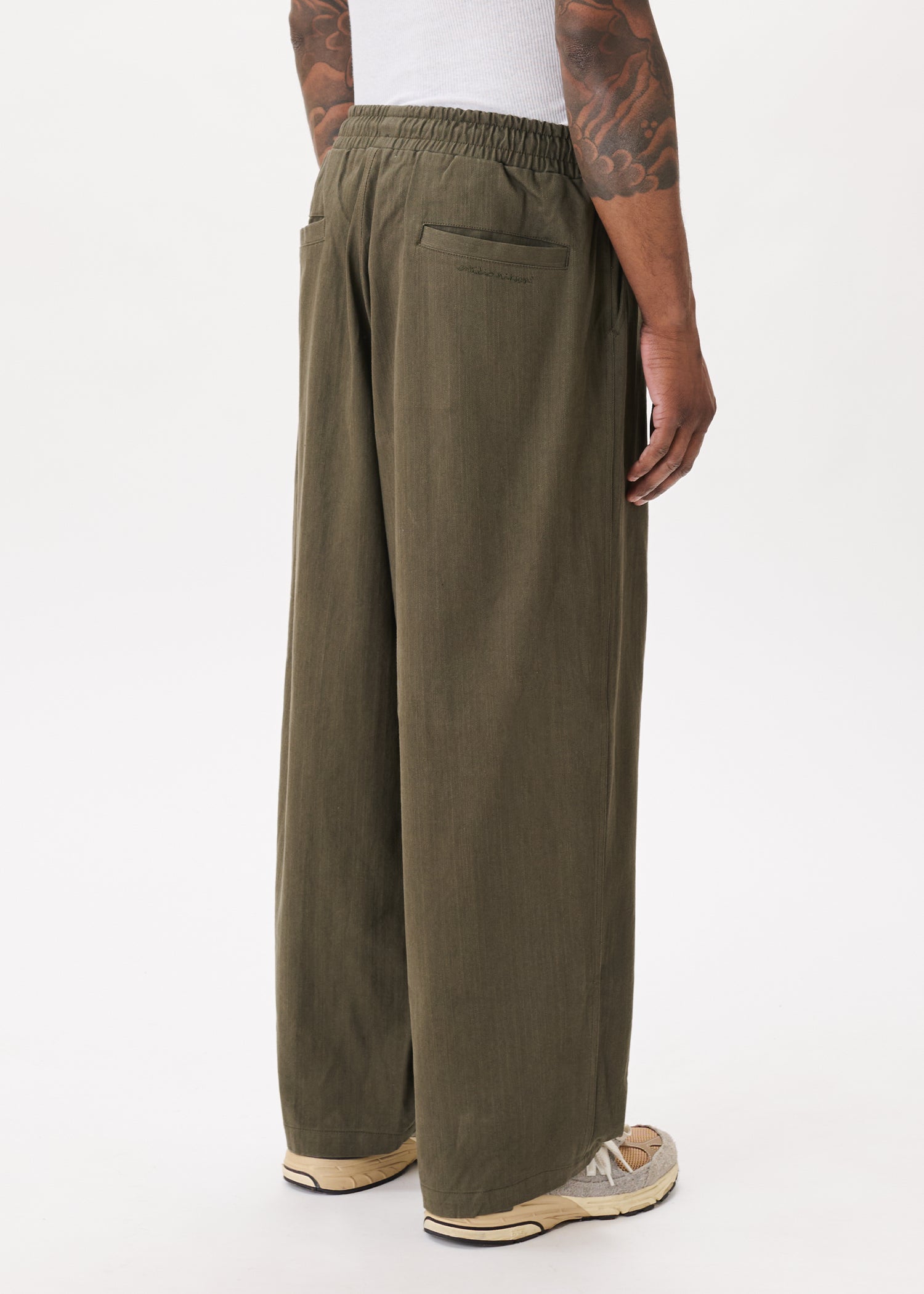 Pintuck Balloon Trousers – Estudio Niksen