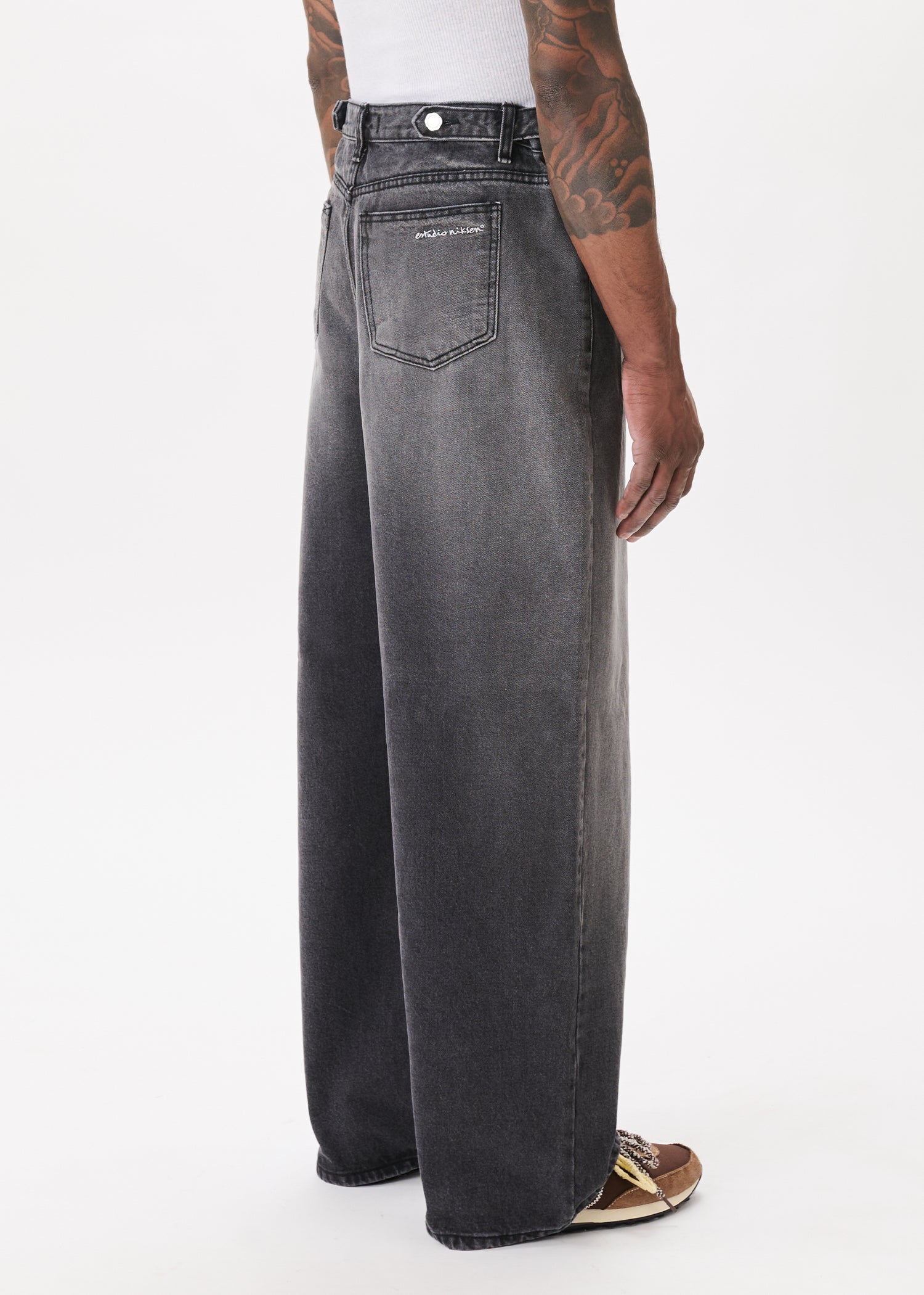 Side-button Denim Jeans – Estudio Niksen
