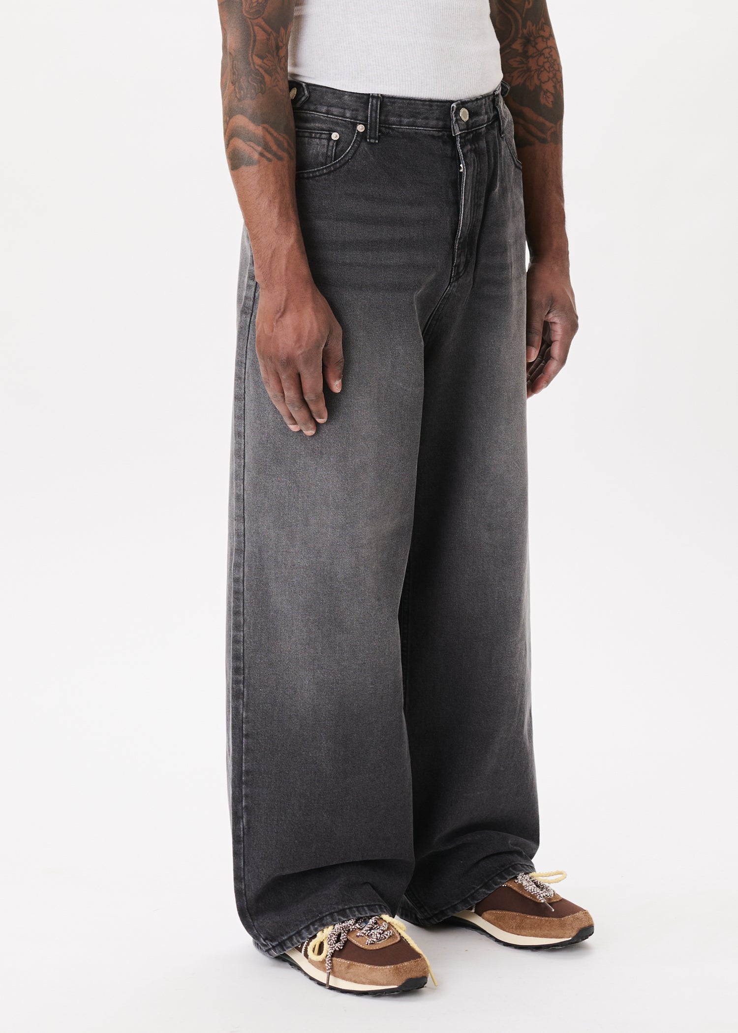 Side-button Denim Jeans