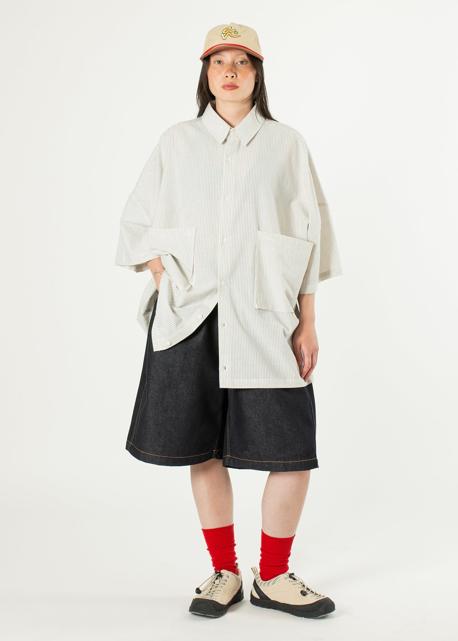 Half-dart Raw Denim Shorts