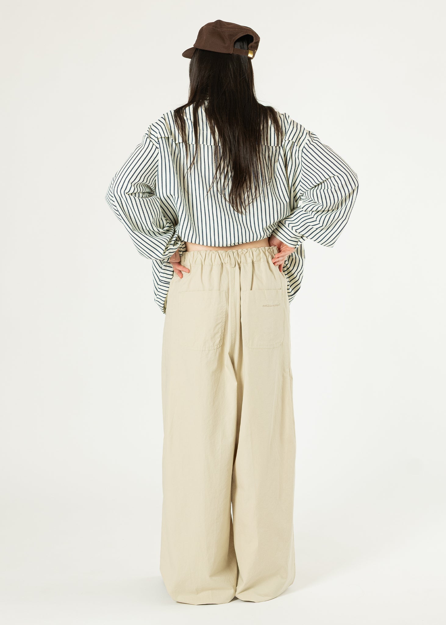 Pantalon en coton à plis arrière
