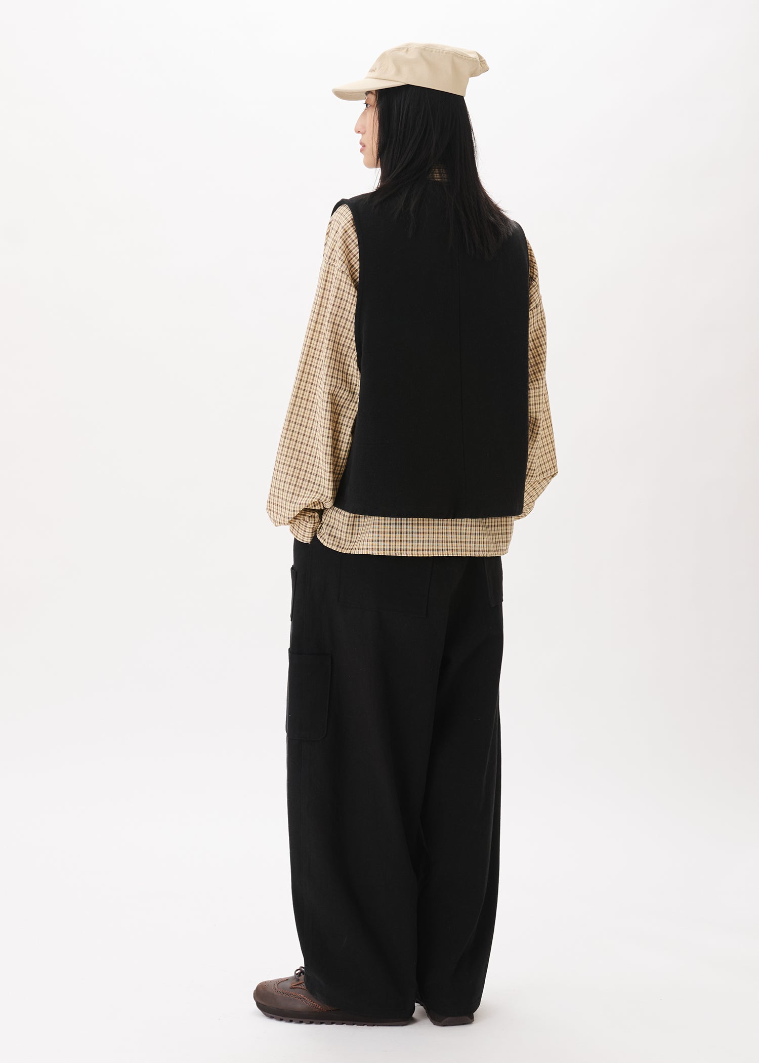 Light Pocket Vest – Estudio Niksen