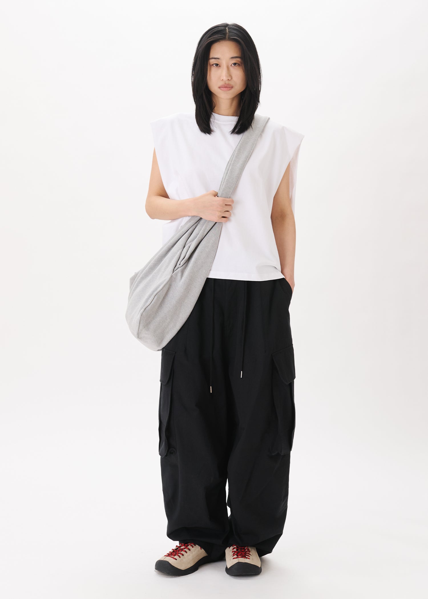 Muscle Cropped Tee – Estudio Niksen