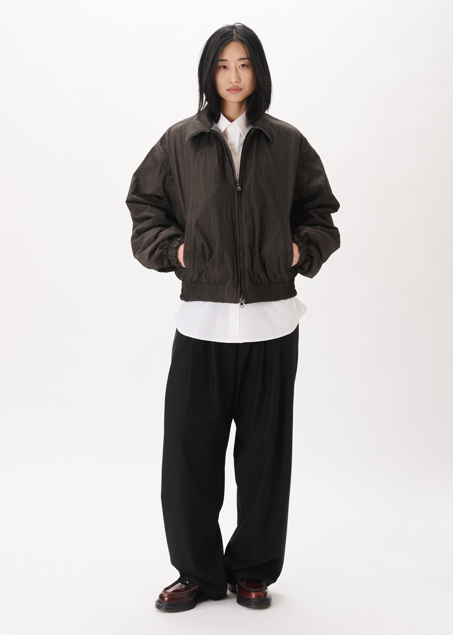 type cardigan”羊革“ 黒“ 短丈“bomber jacket SEMI-VEGETABLE TANNED SHEEP LEATHER CROPPED BOMBER JACKET – THE