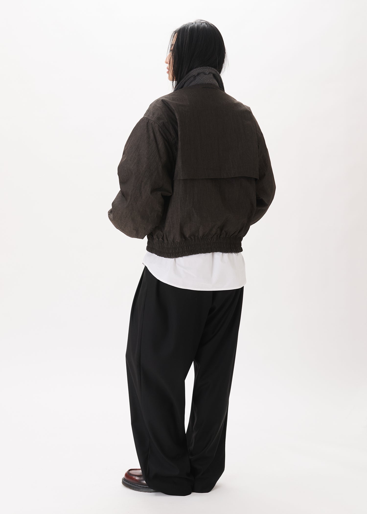 type cardigan”羊革“ 黒“ 短丈“bomber jacket SEMI-VEGETABLE TANNED SHEEP LEATHER CROPPED BOMBER JACKET – THE