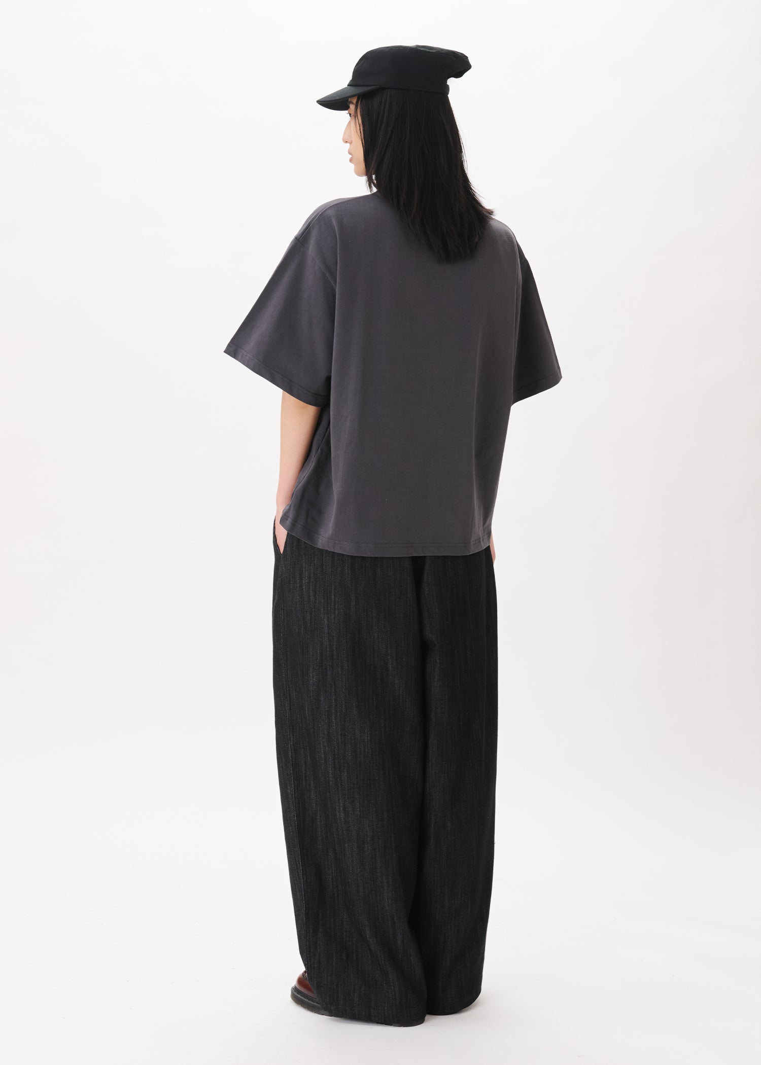 Signature Cropped Tee