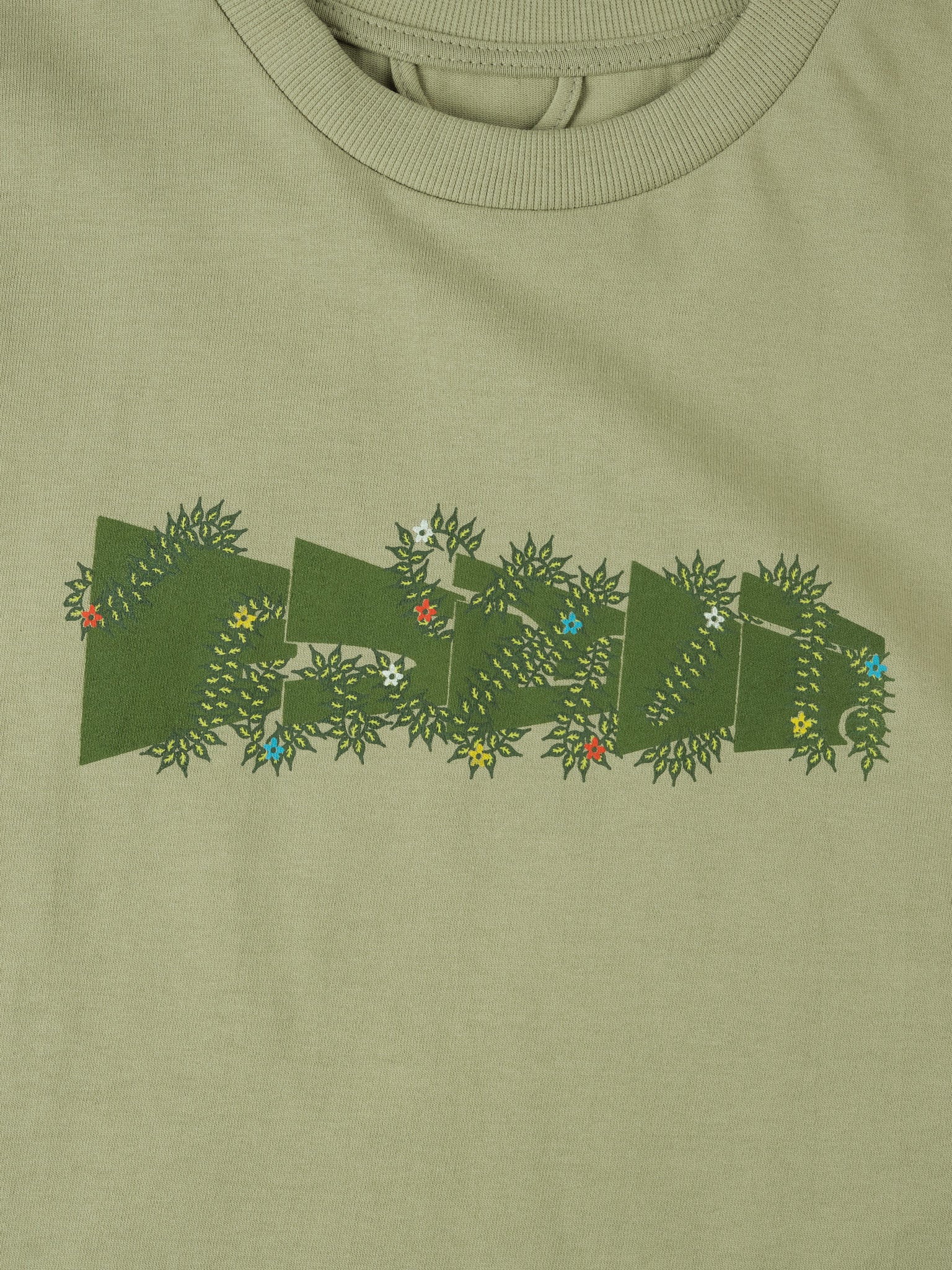 Crawling Plants Tee