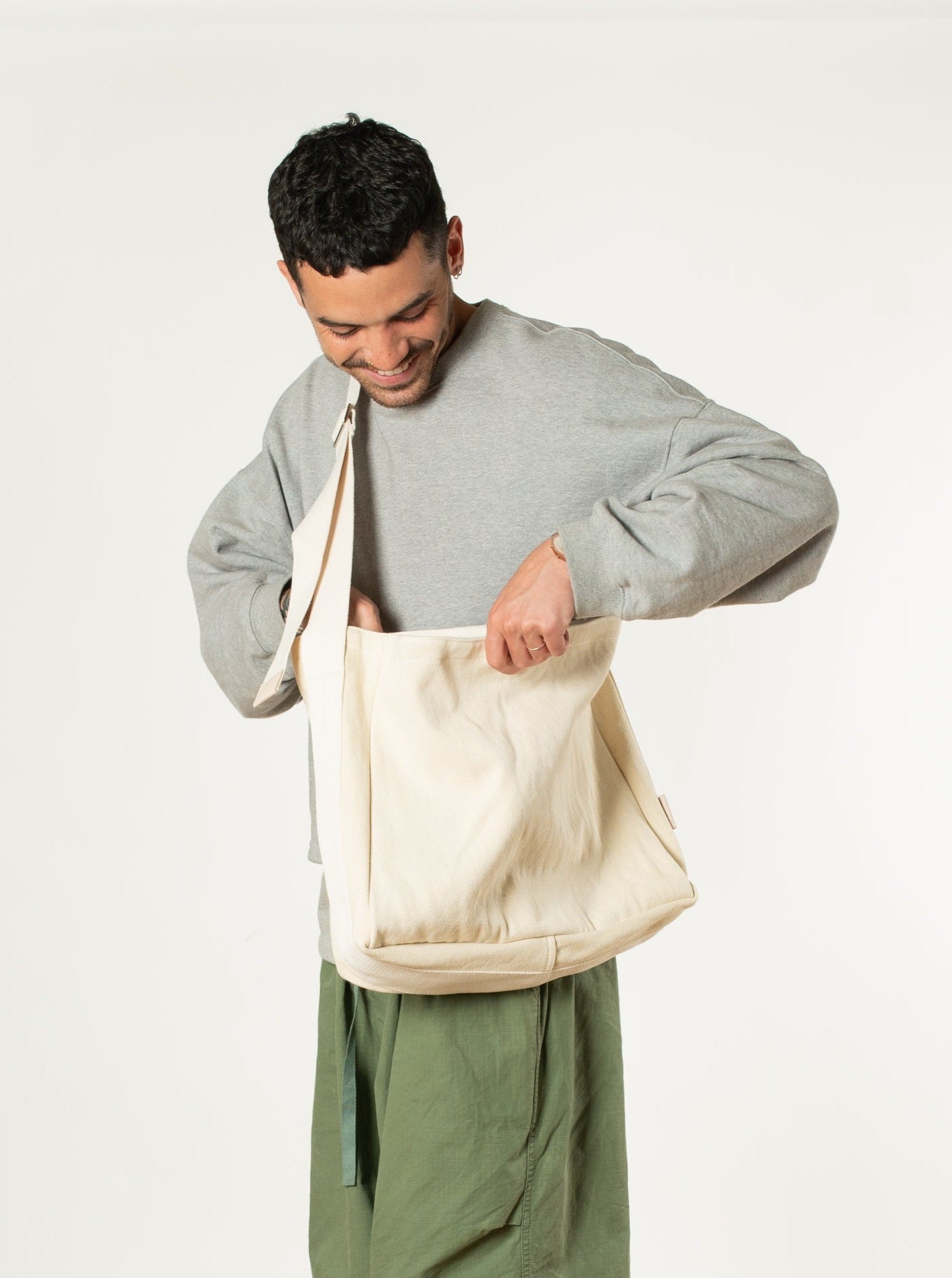 Wide-strap Crossbody Bag