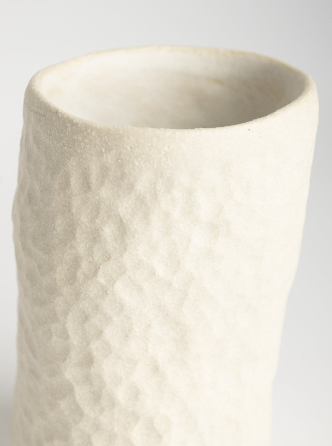 Organic-shape Textured Cup